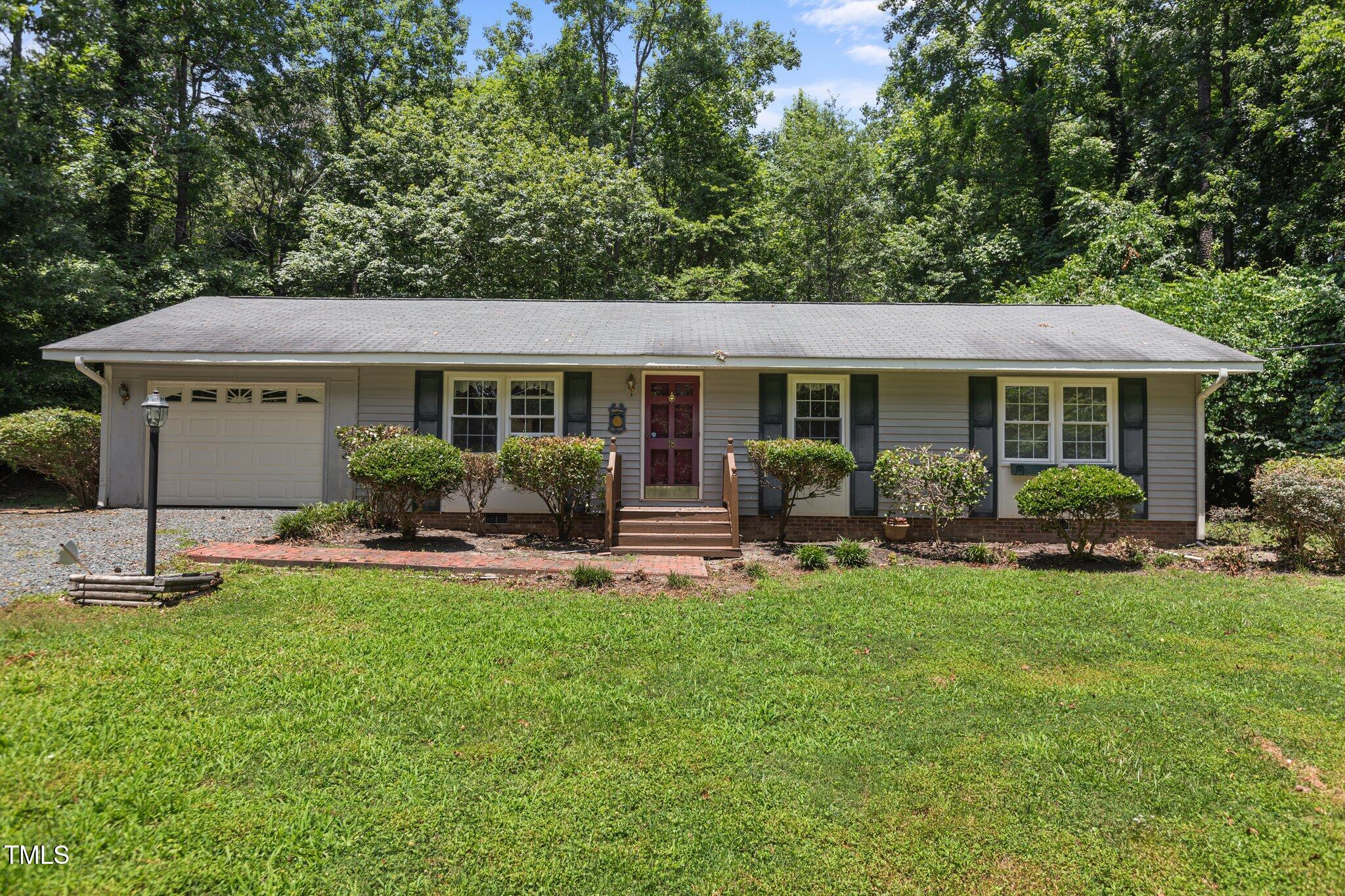 18 Red Pine Road