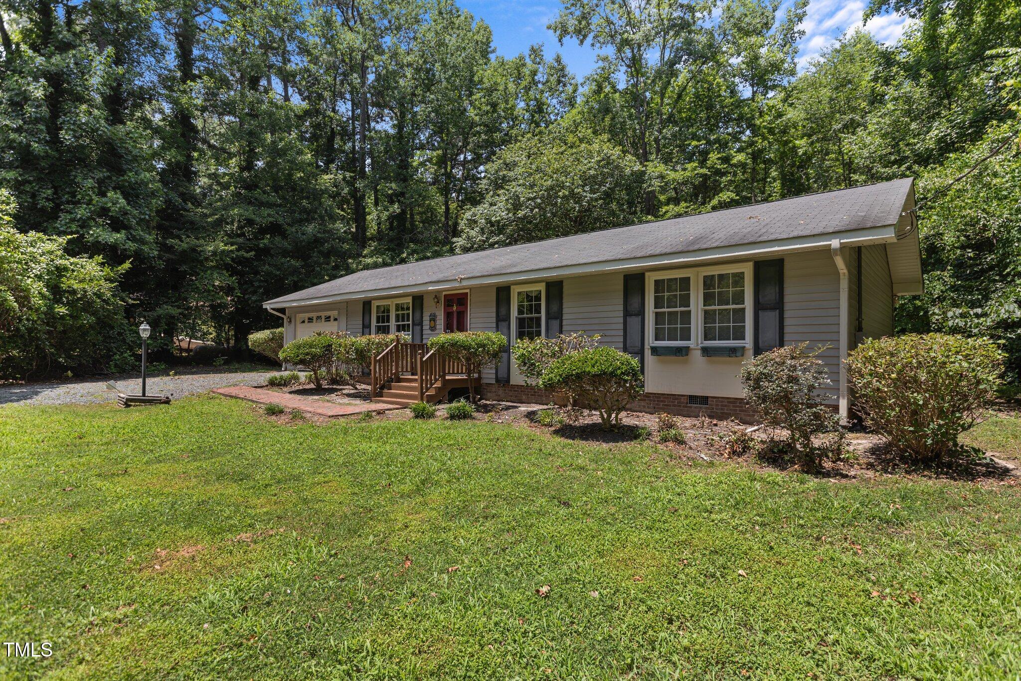 18 Red Pine Road