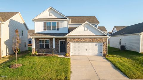 Photo of 1440 Carisbrooke Drive, Mebane, NC 27302 (MLS # 10147176)