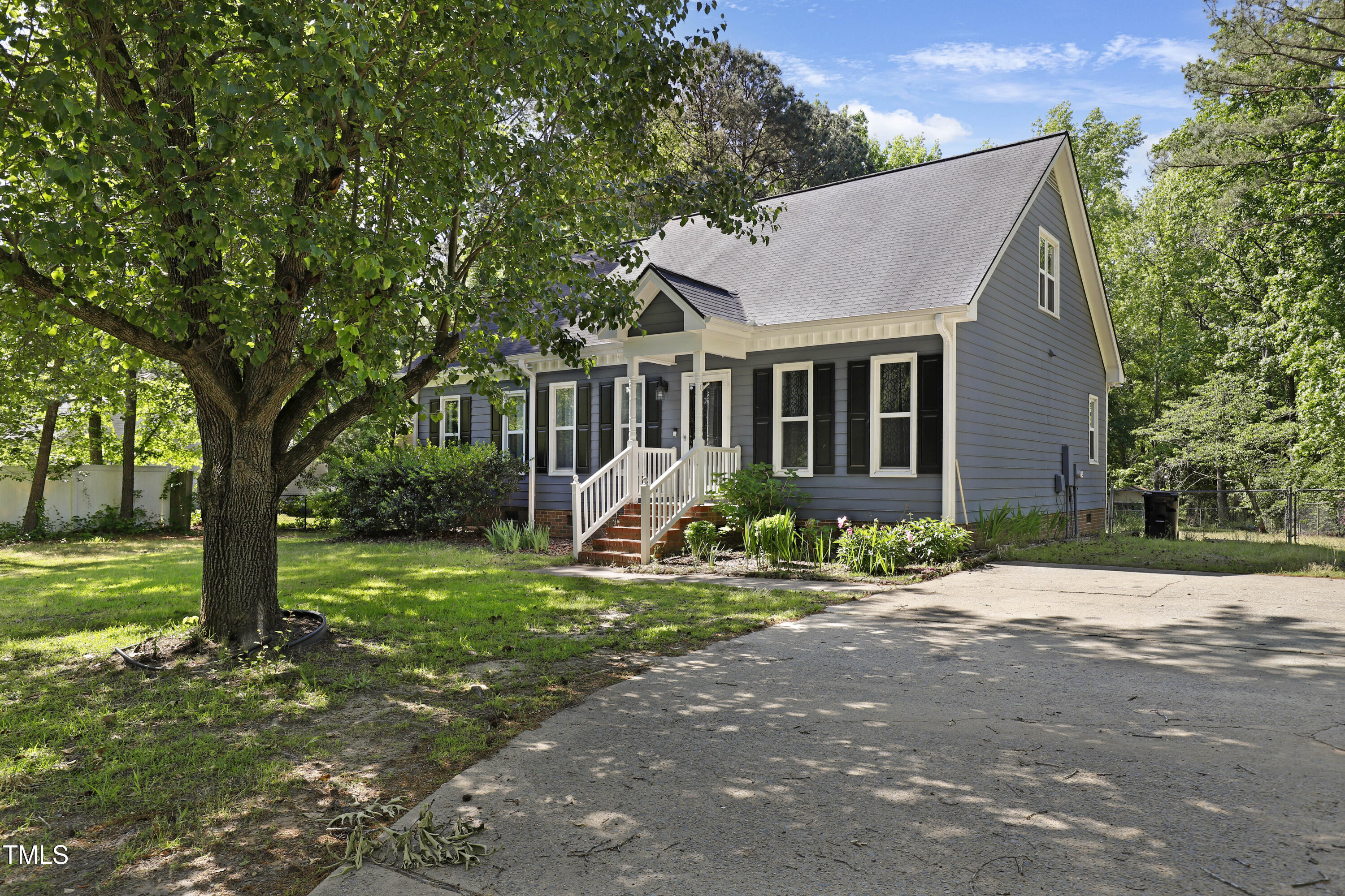 413 Redpath Drive
