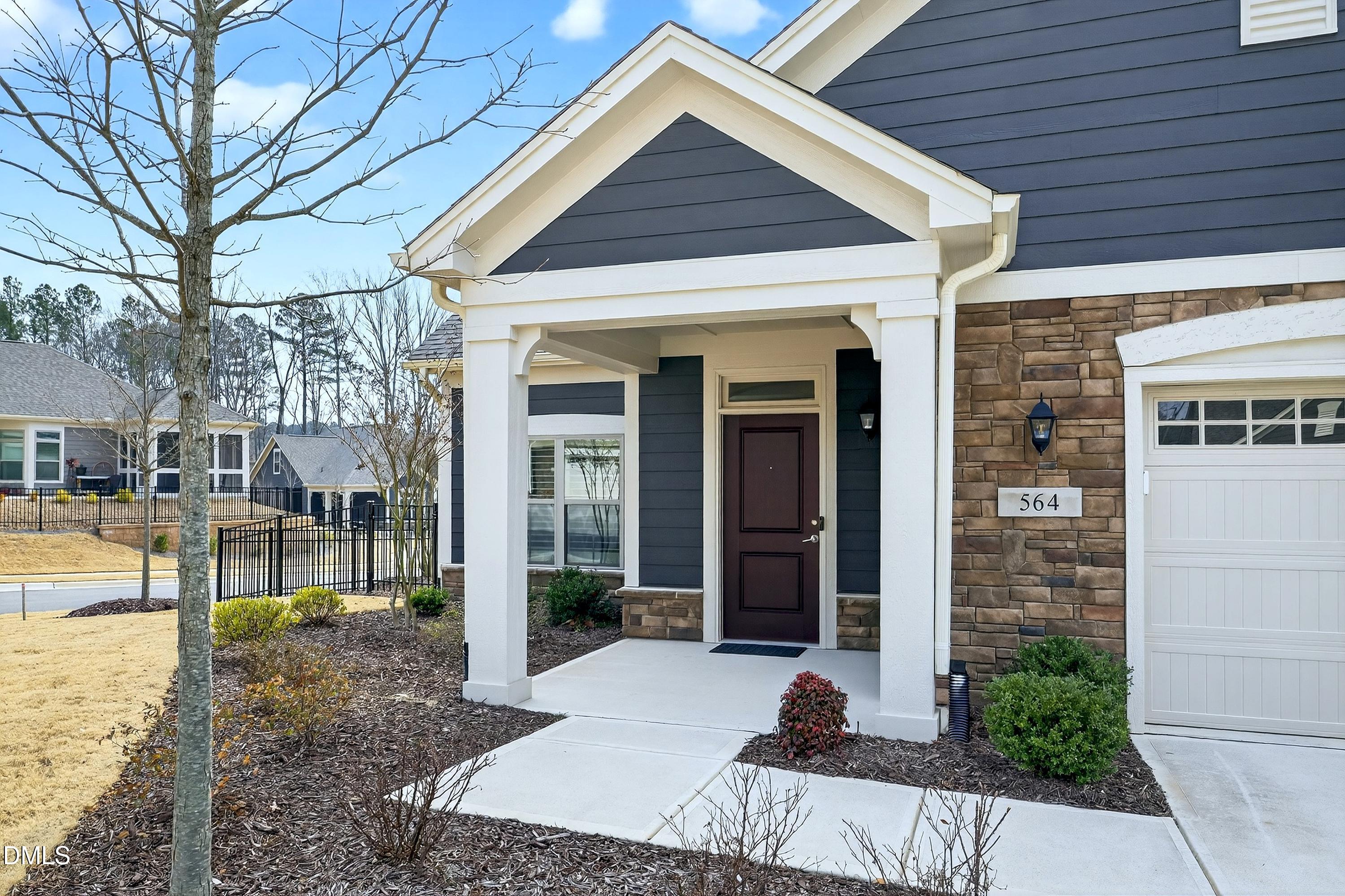 564 Crooked Pine Drive