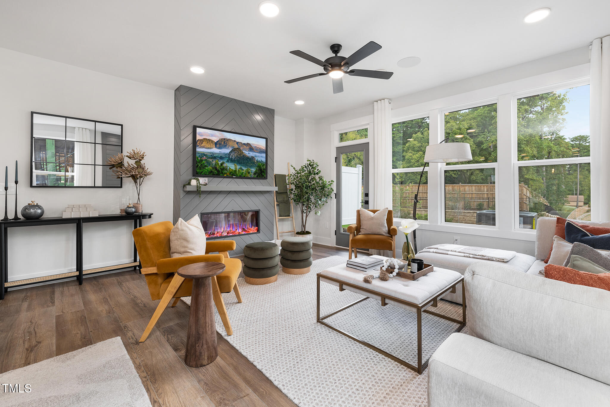 3924 Lost Fawn Court