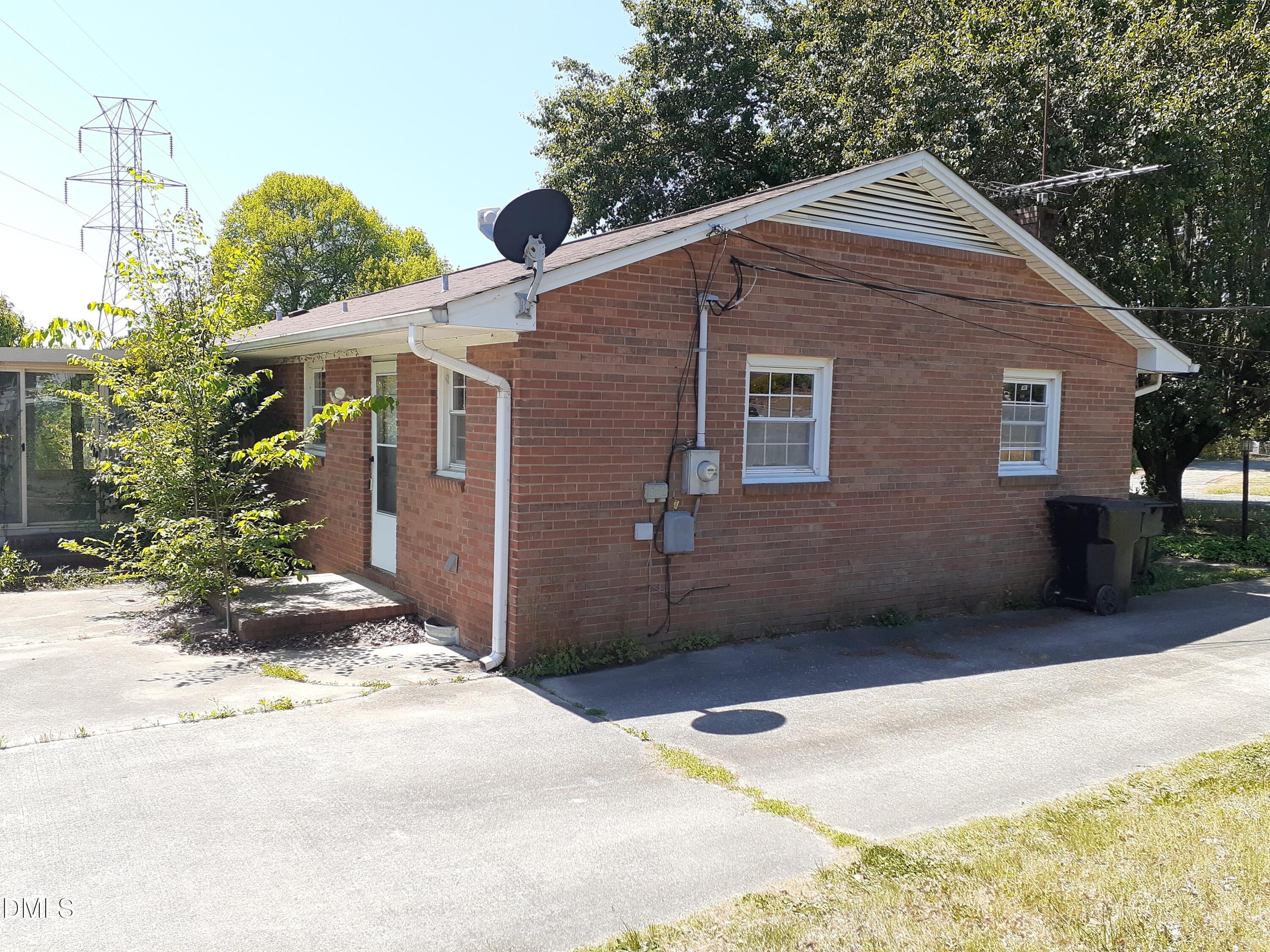 533 N Beaumont Avenue