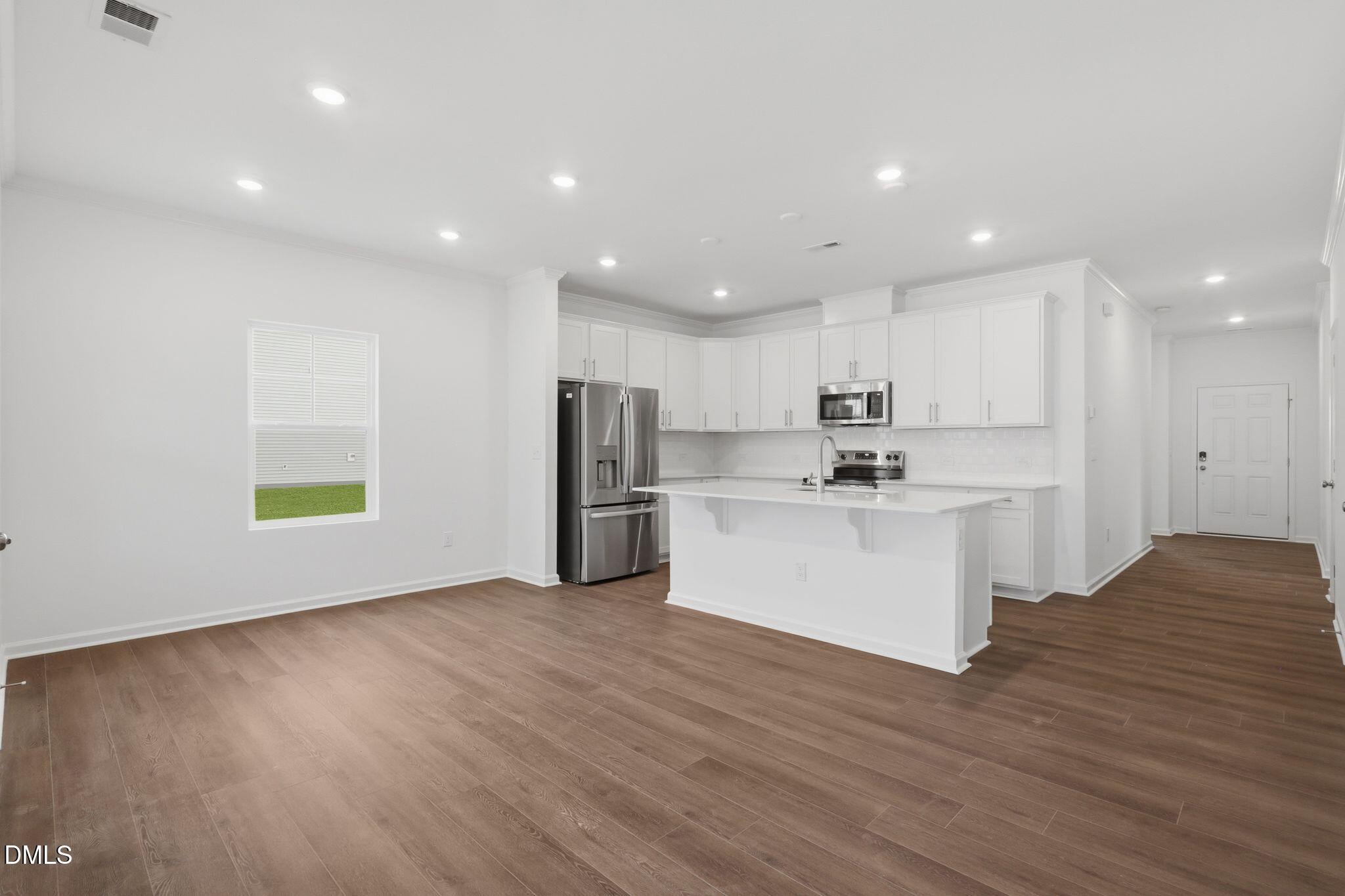 53 S Annrose Drive