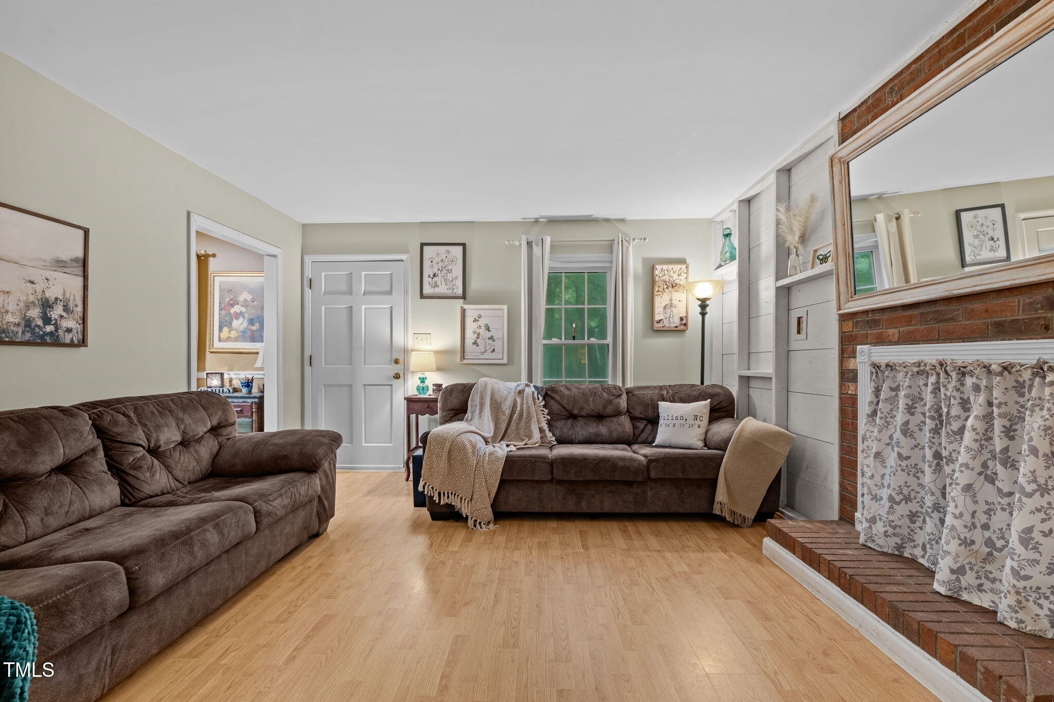 5403 Newland