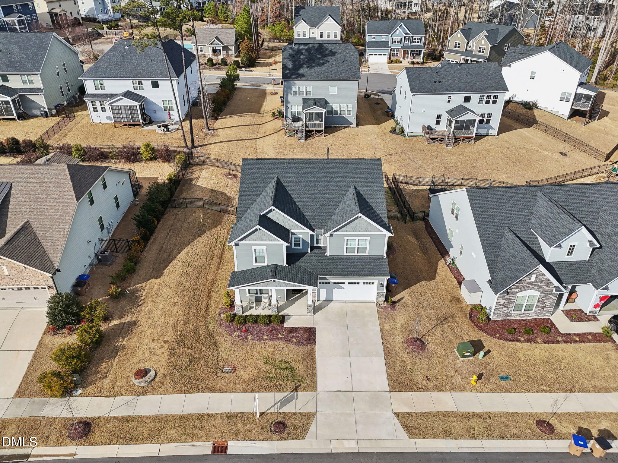 1829 Knights Crest Way