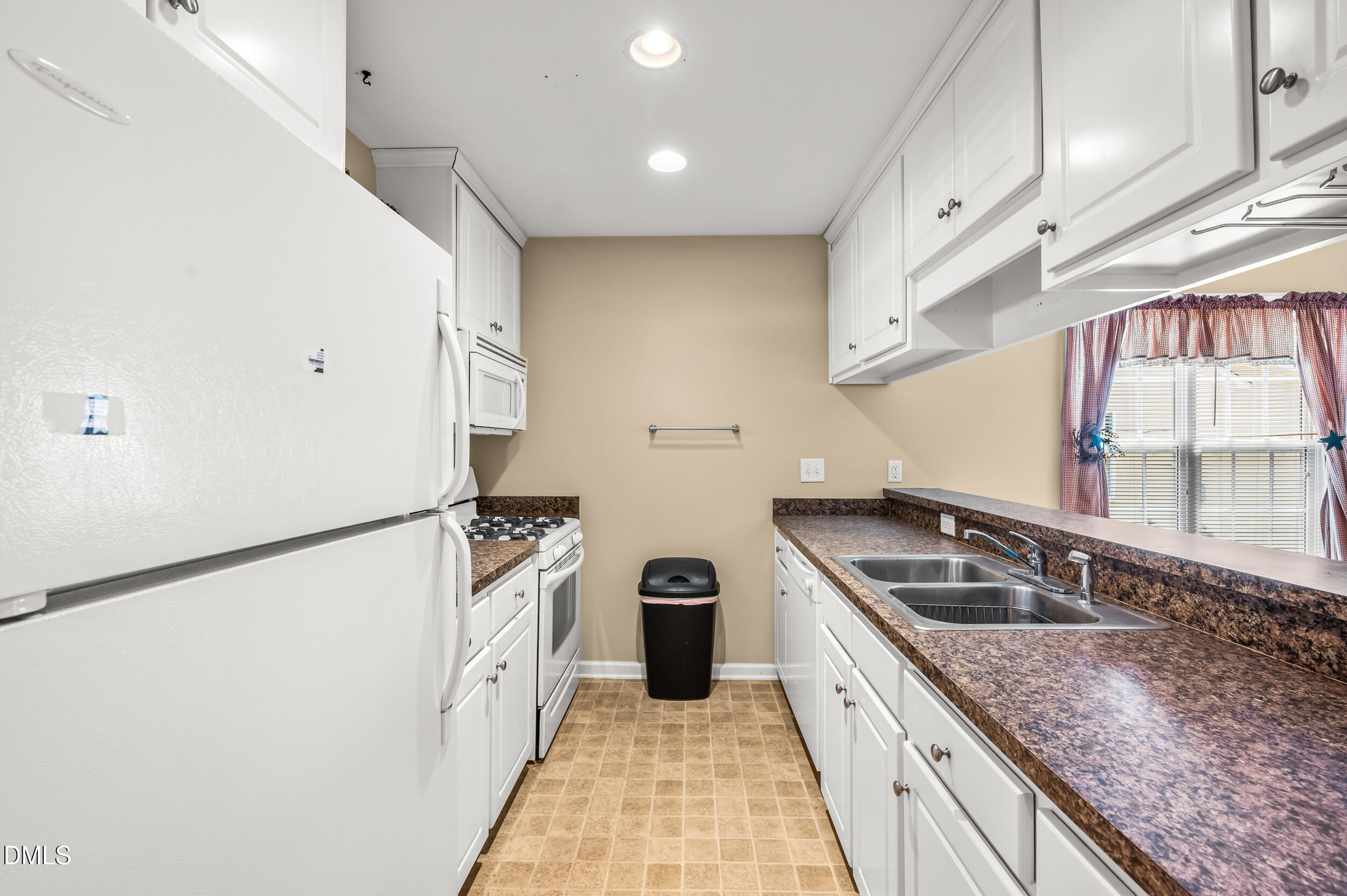 3664 E Cotton Gin Drive
