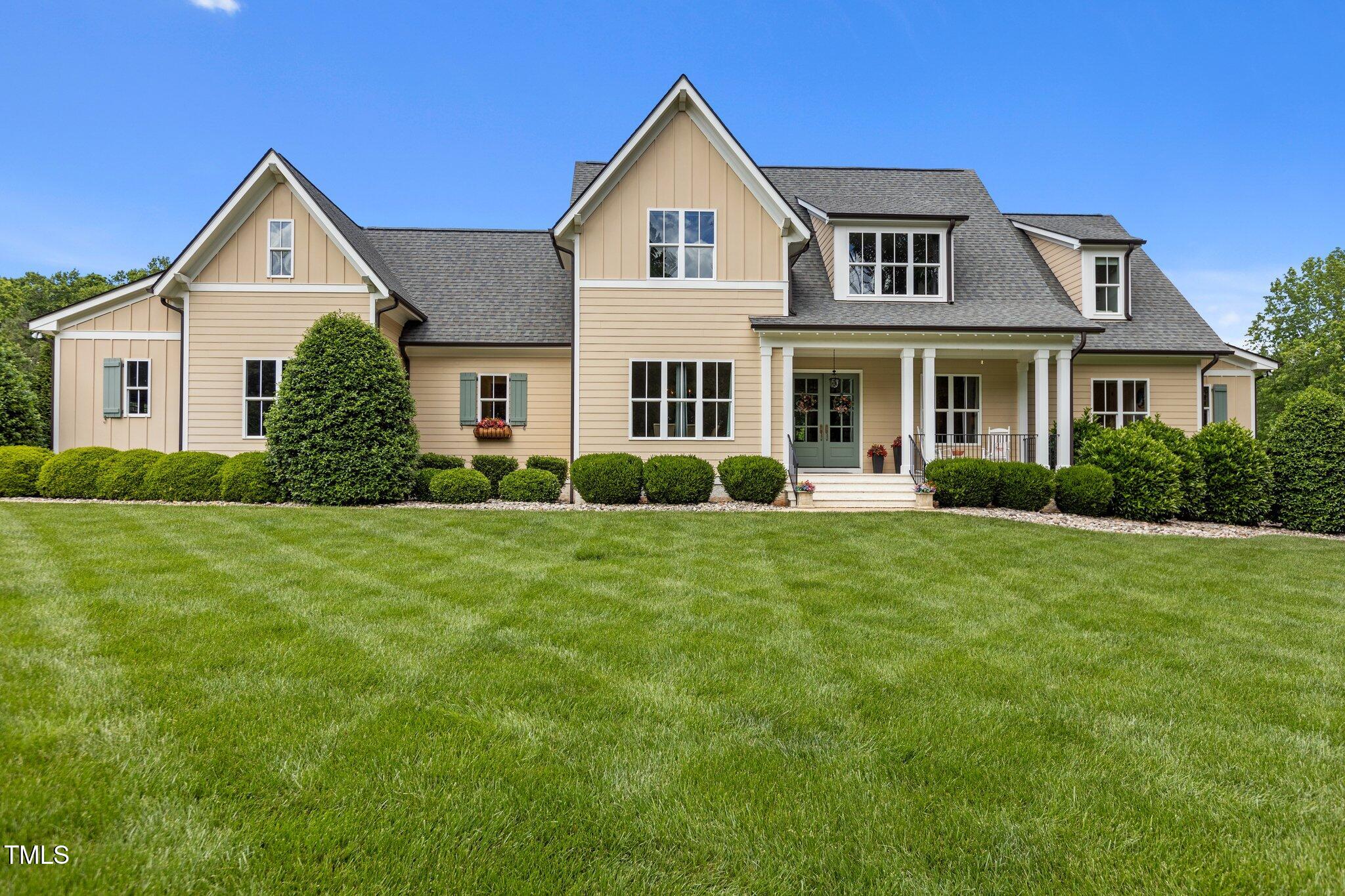 60 Hartwood Lane