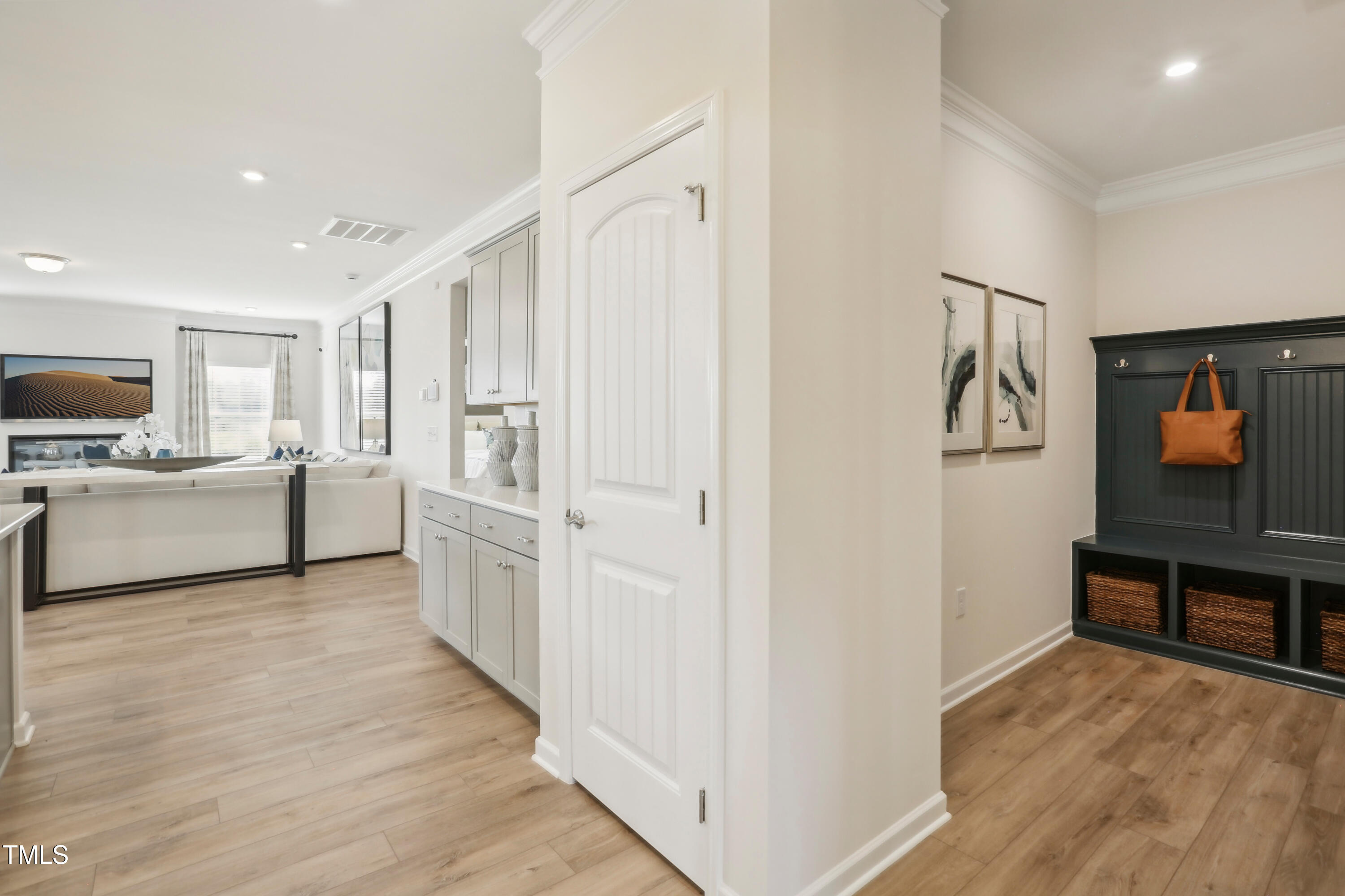 4879 Pioneer Drive