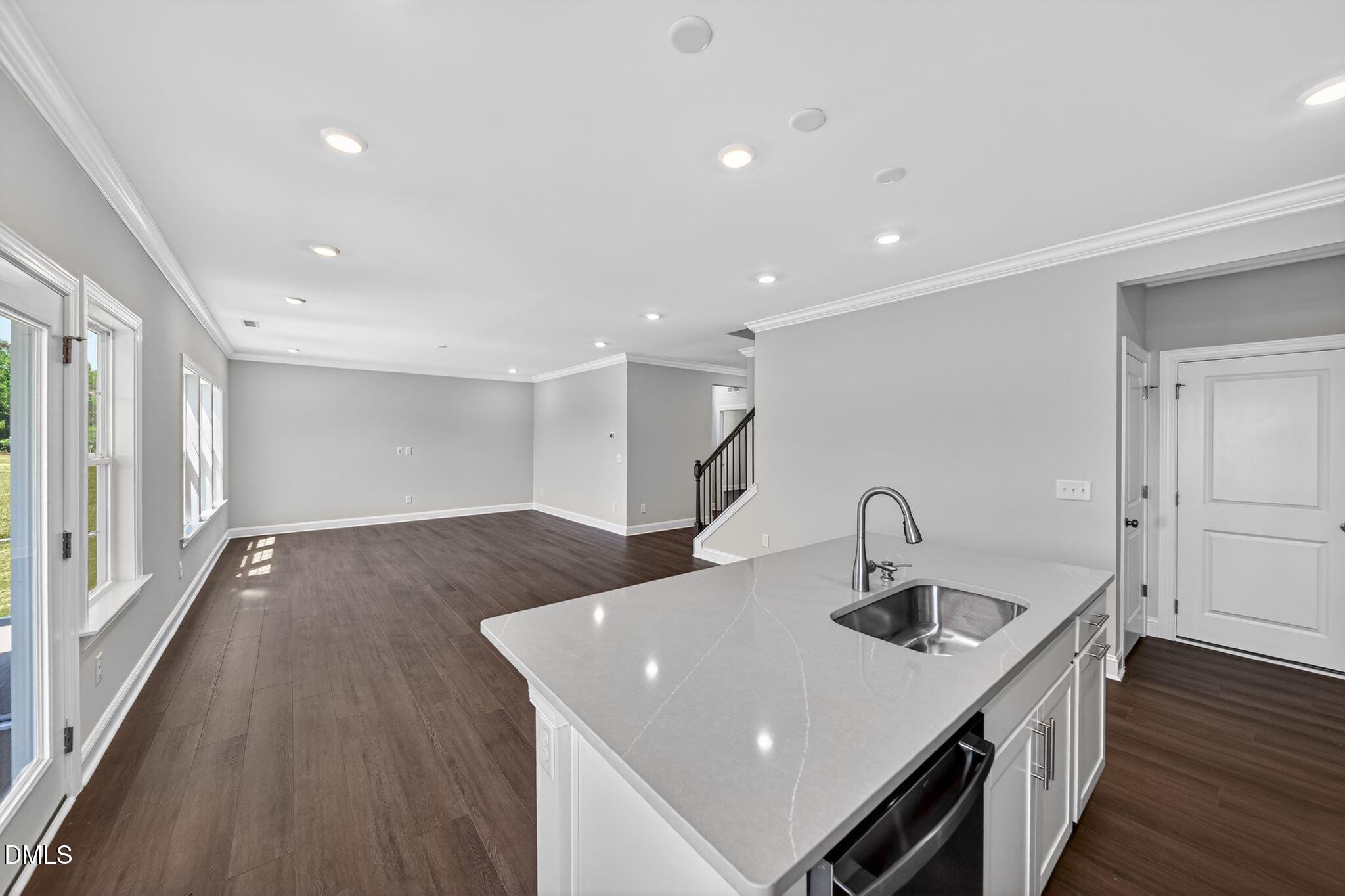 300 Oakwood Crest Drive