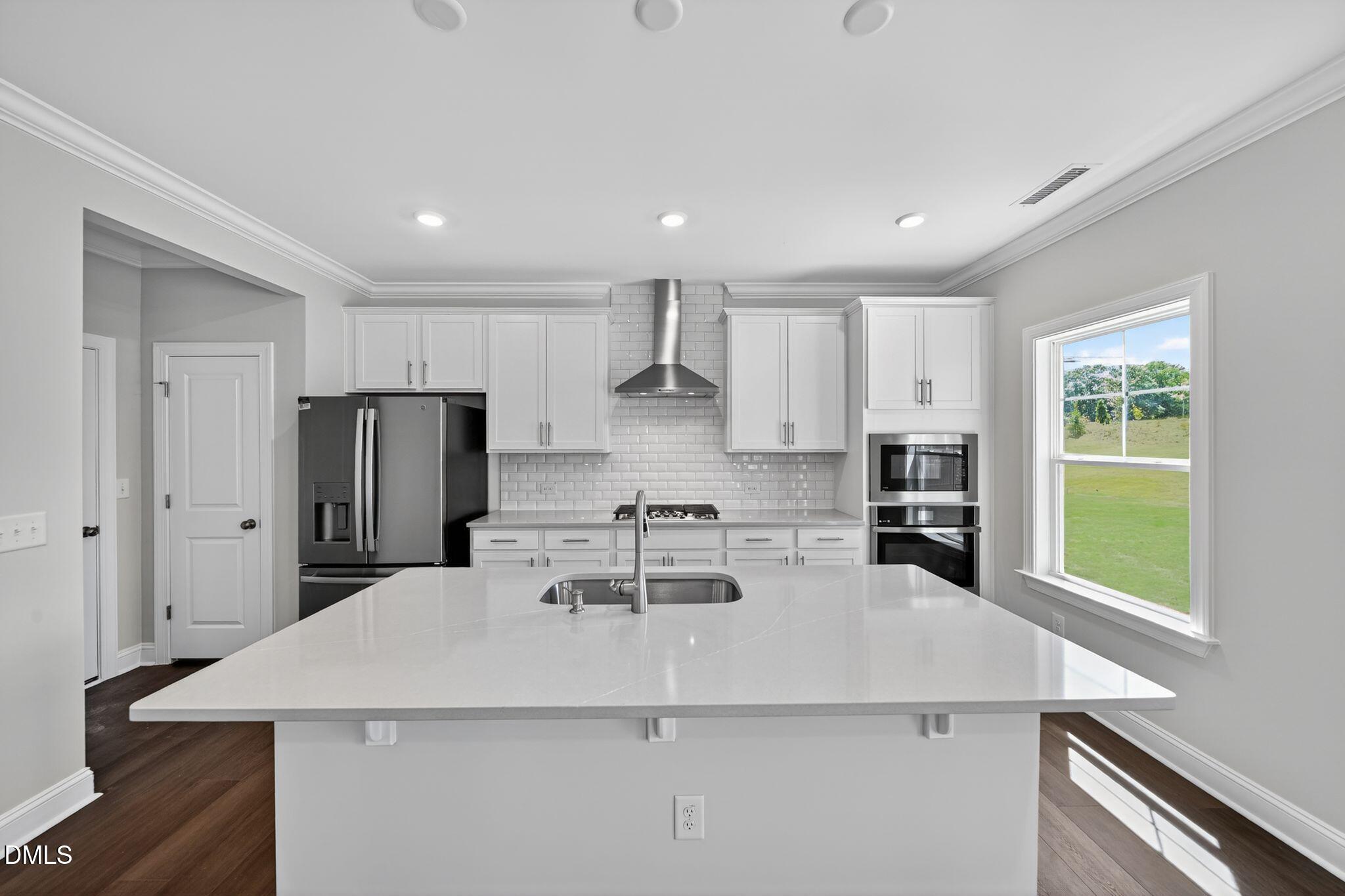 300 Oakwood Crest Drive