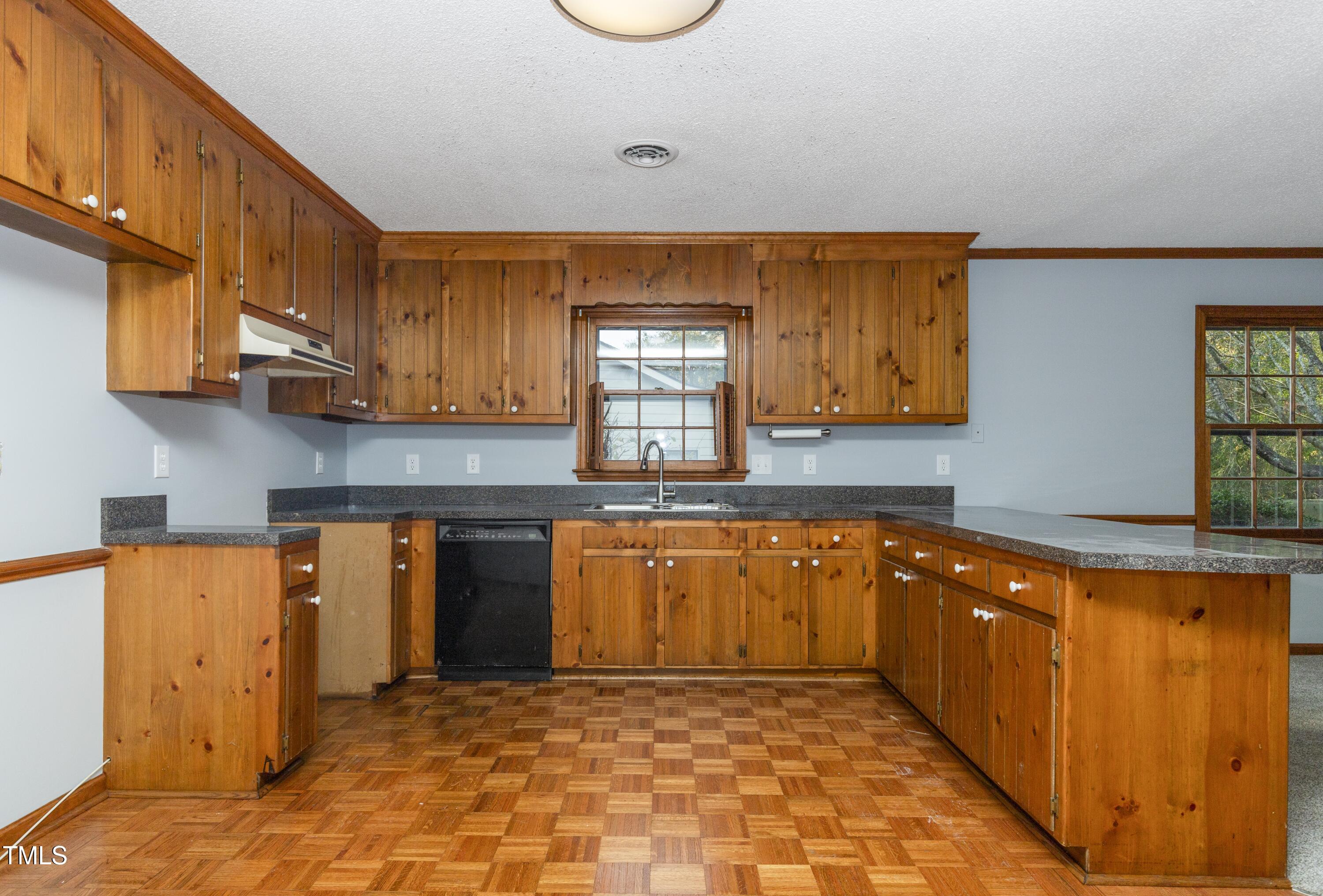 132 Rollingwood Drive
