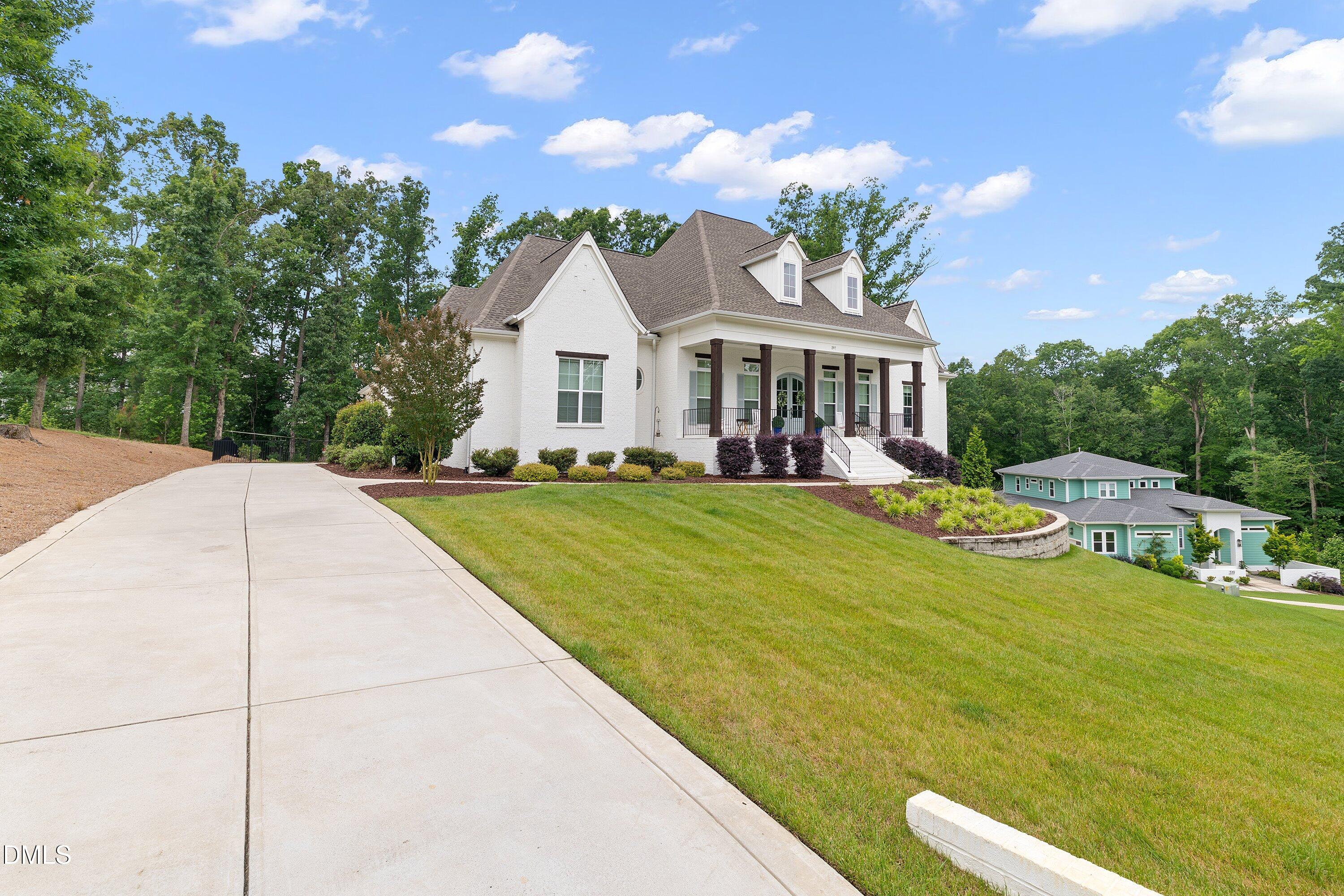 297 Diamante Drive