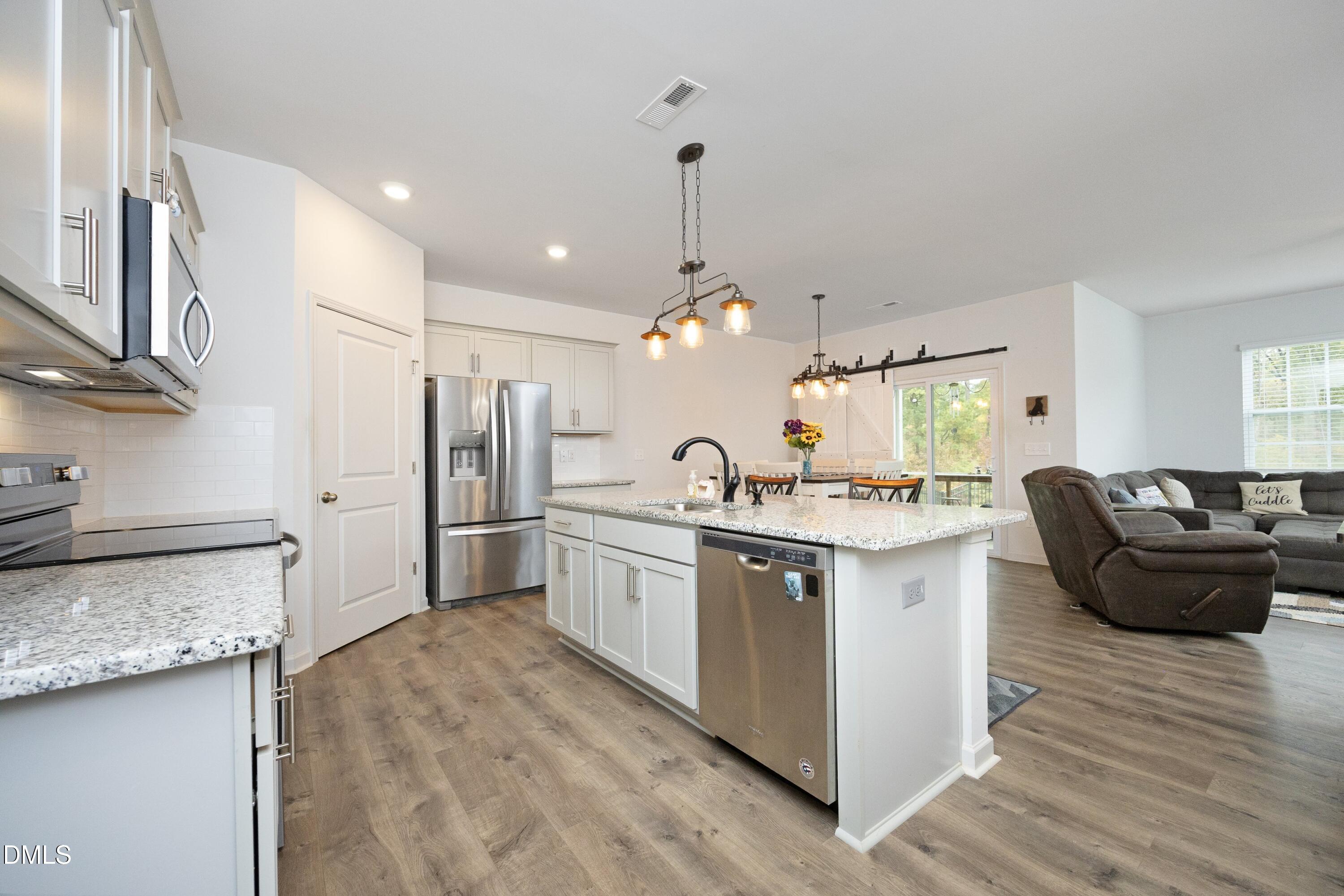 447 N Great White Way