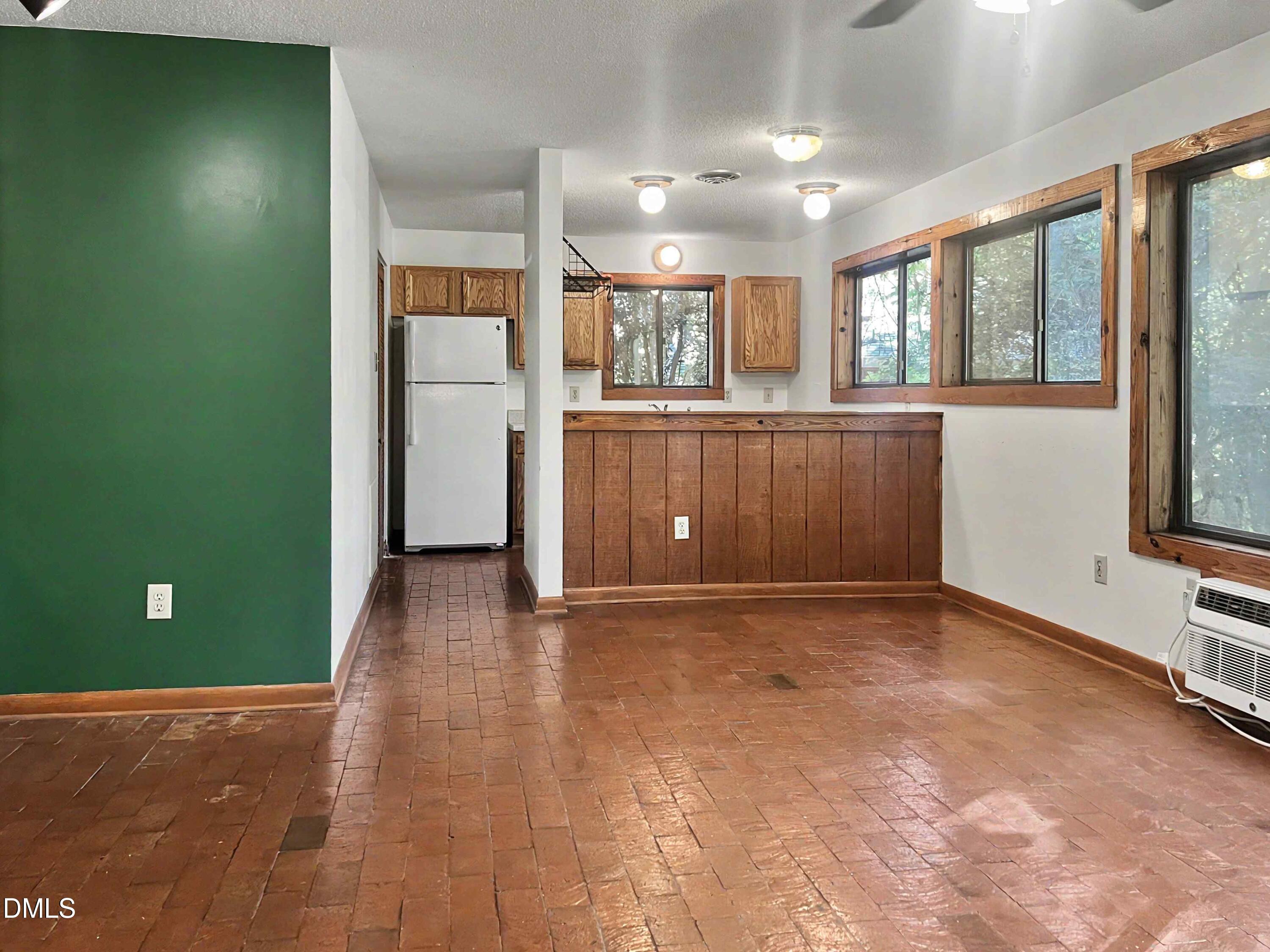 106 Pleasant Drive A