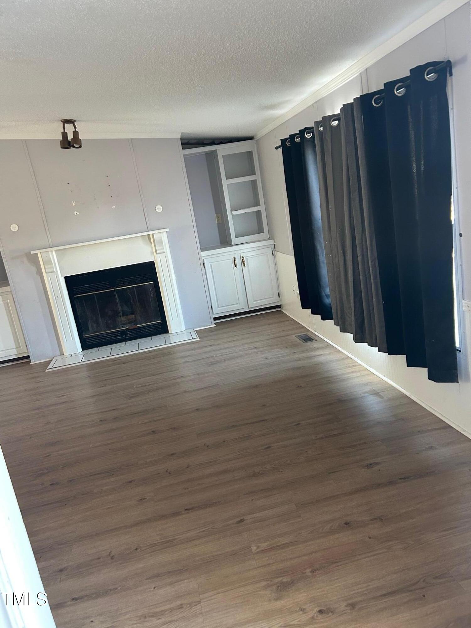 15 W Tryon Court
