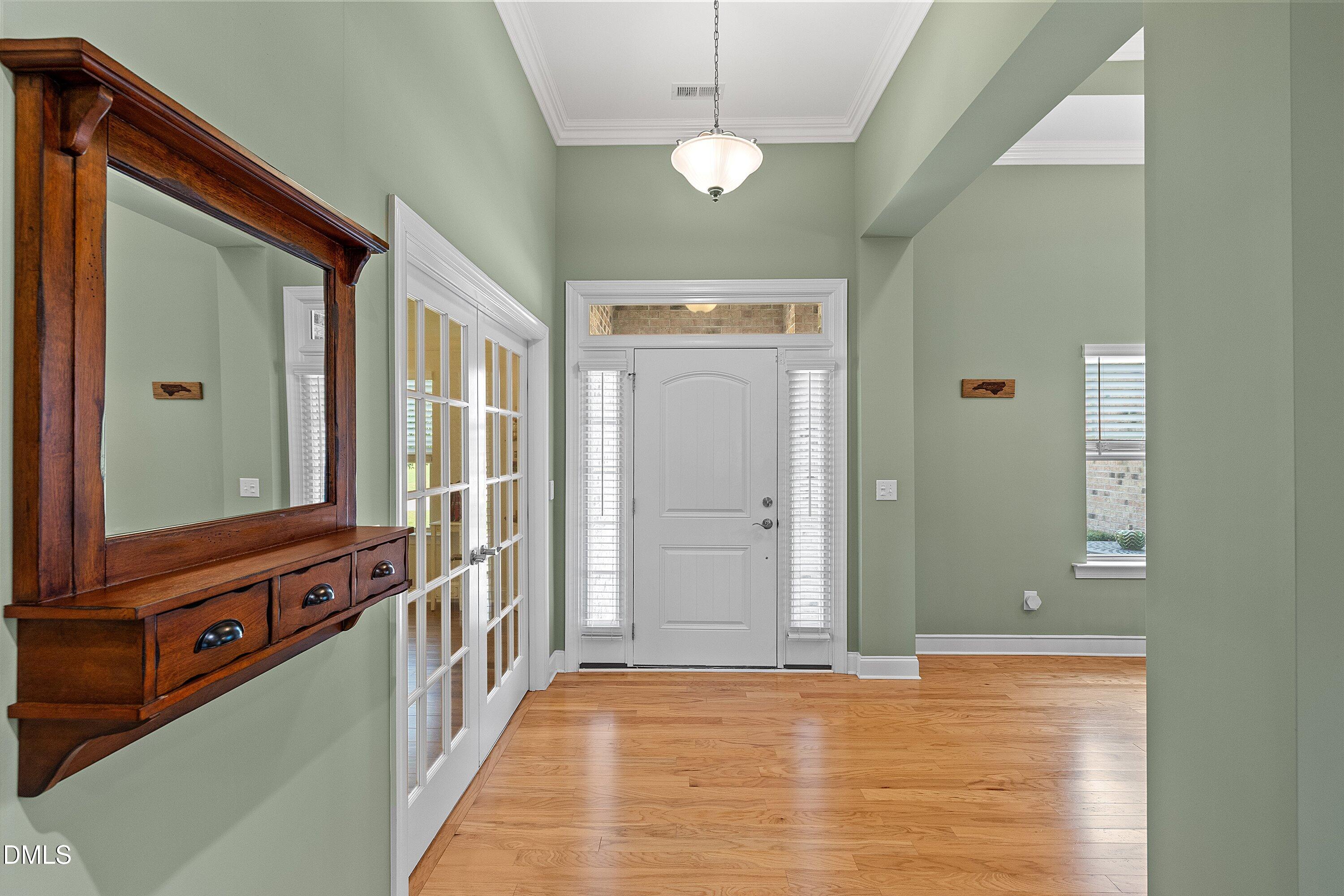 410 Crosscreek Lane