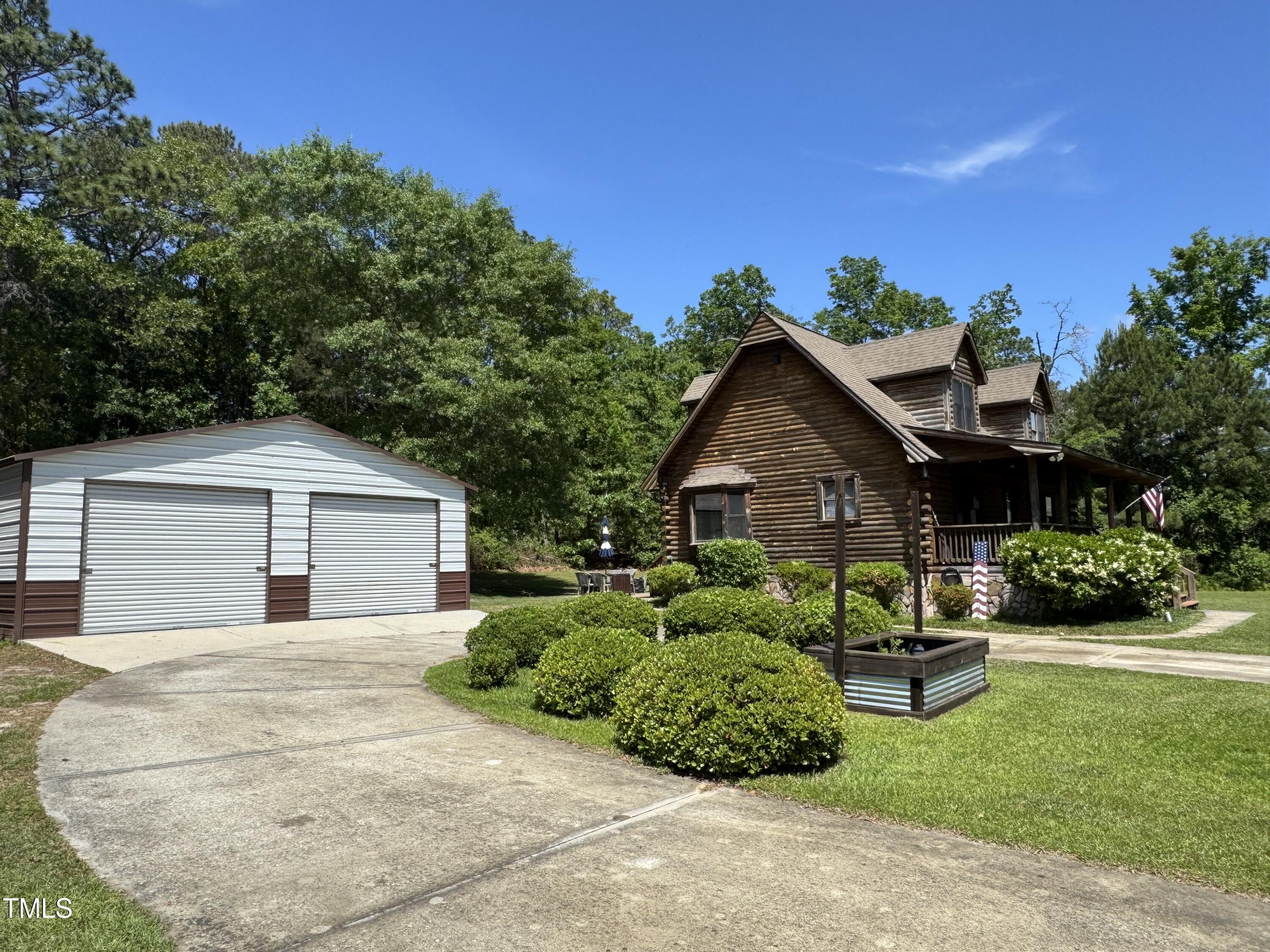 313 Stewarts Creek Road