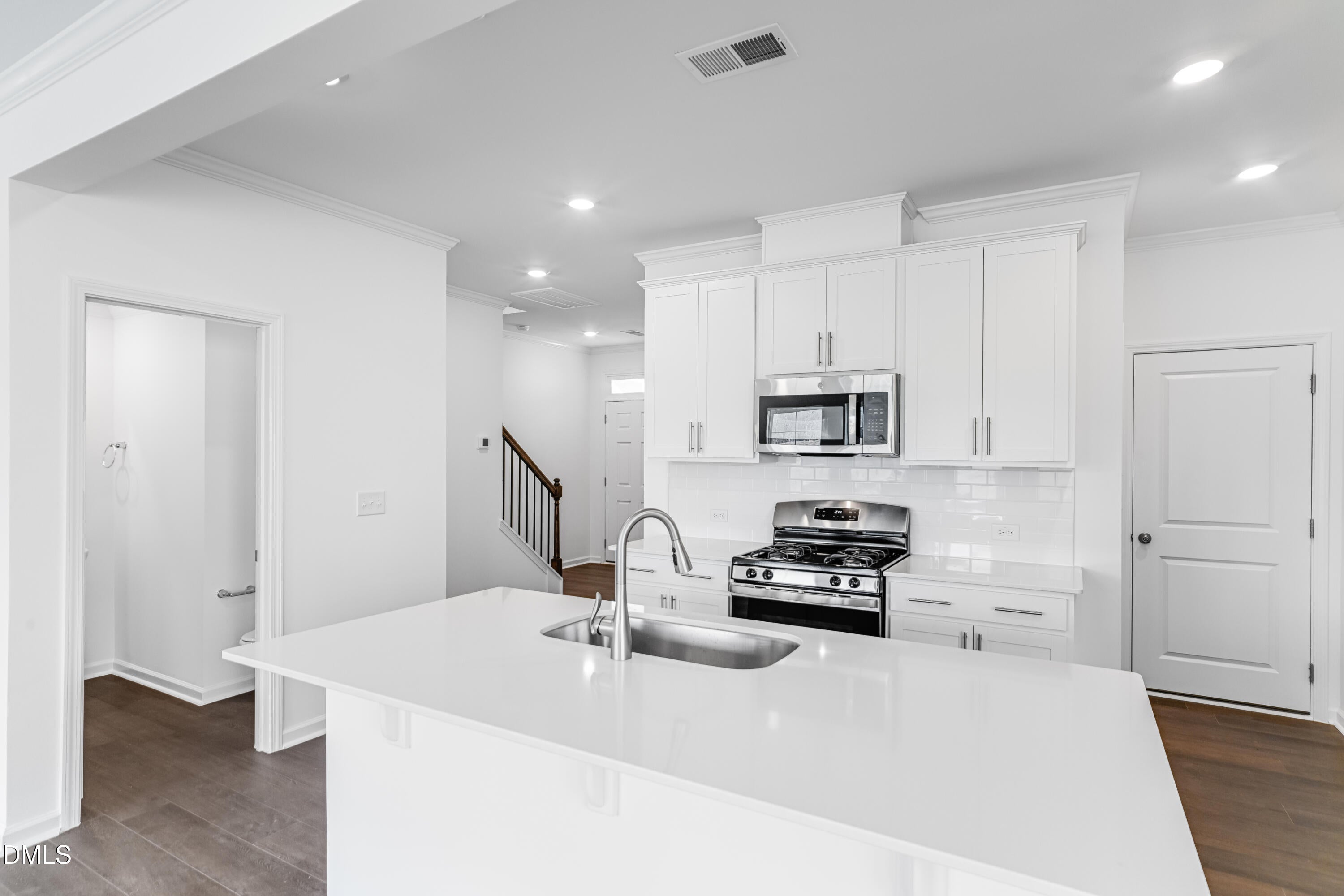 208 Browler Court