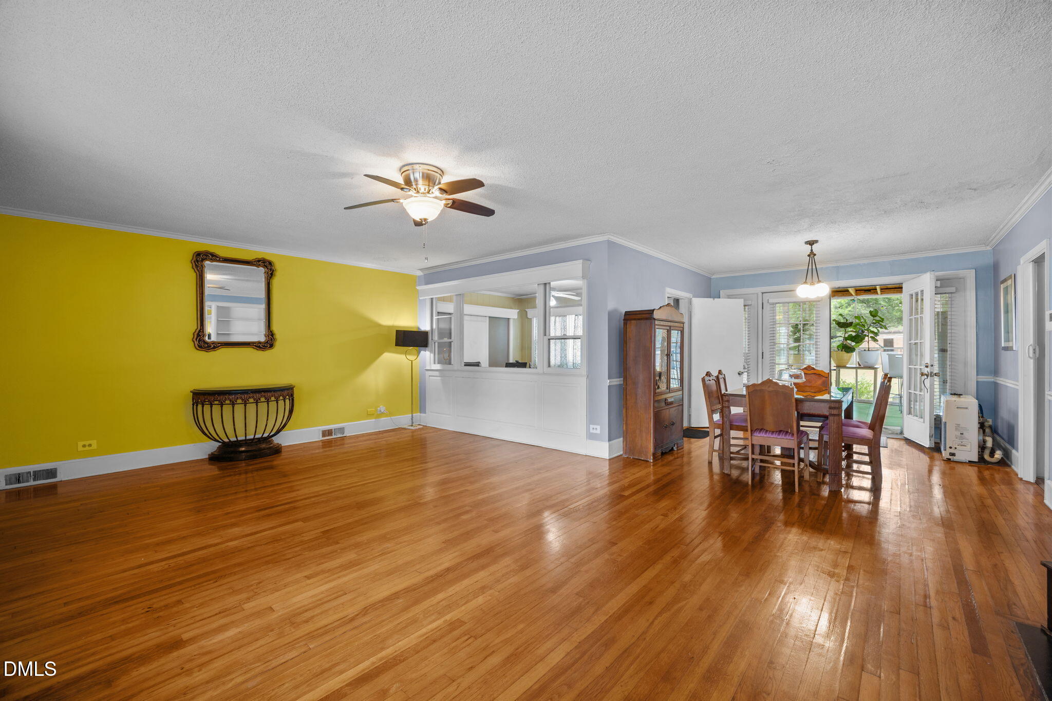 2605 Holloway Street