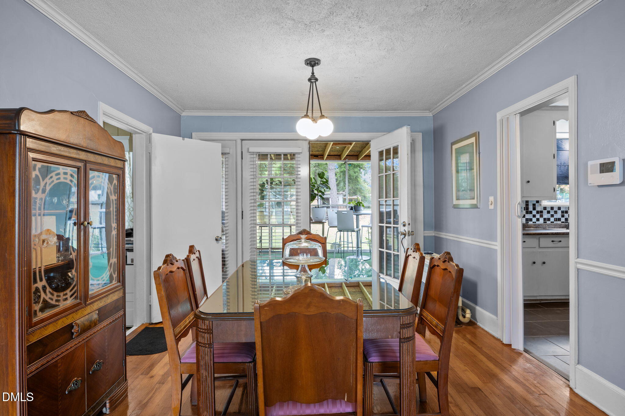 2605 Holloway Street