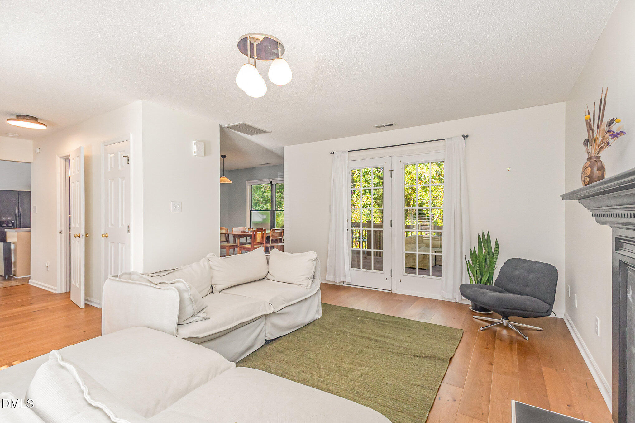 104 Forestchase Court