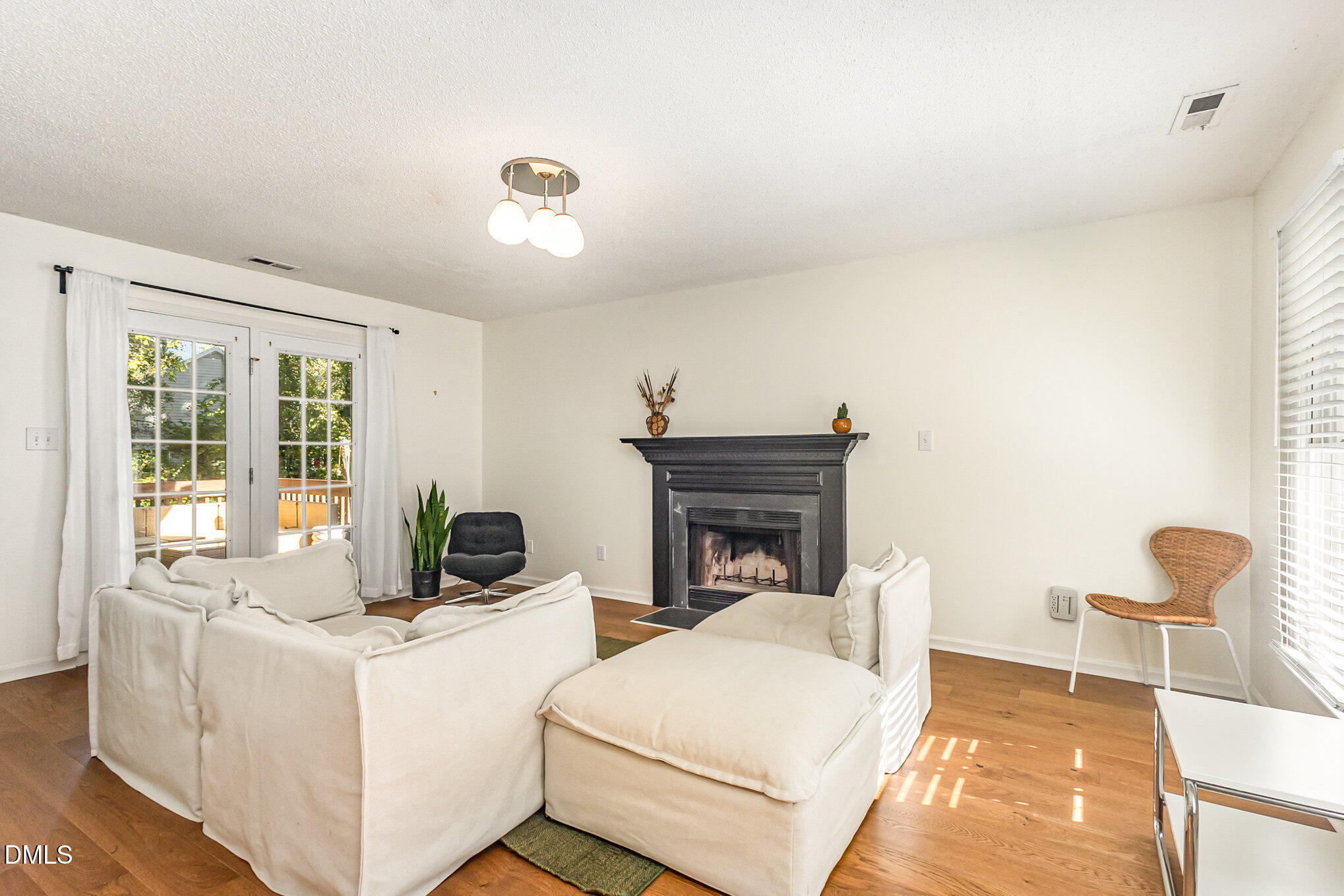 104 Forestchase Court