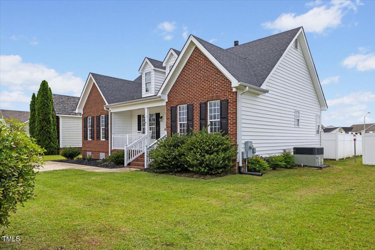 1104 Cross Creek Drive
