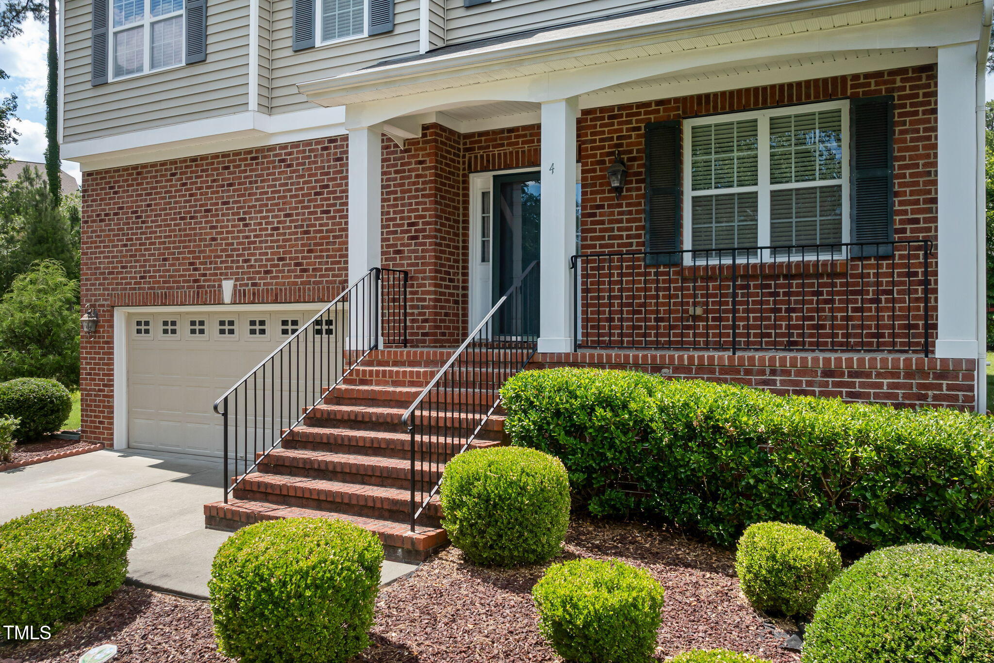 4 Green Springs Court