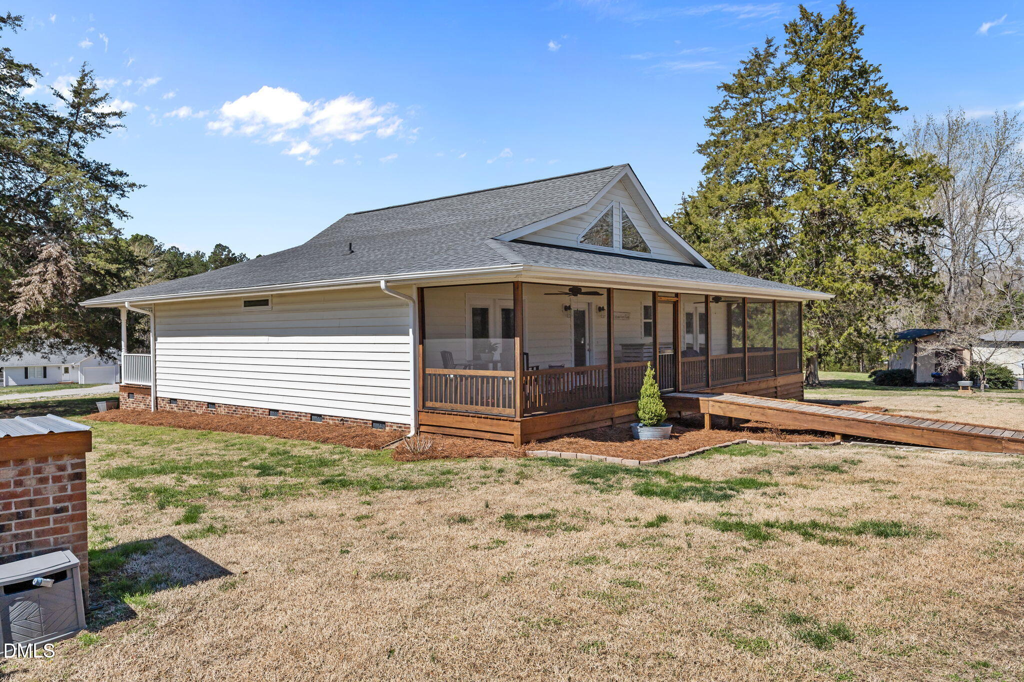 35 Hummingbird Lane
