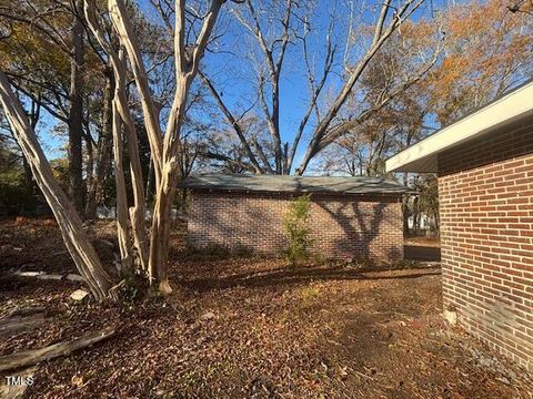 A home in Kinston