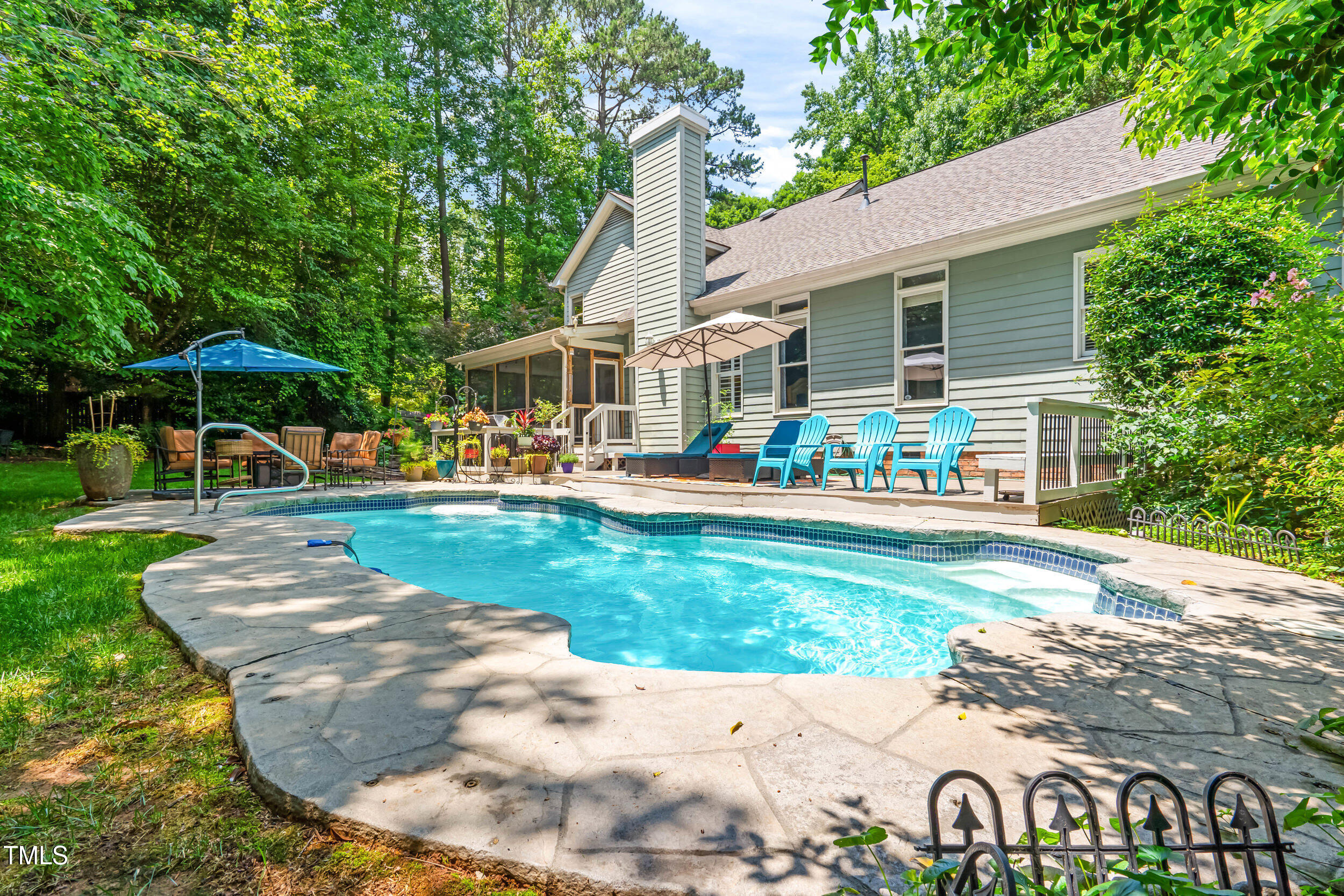 7401 Heartland Drive