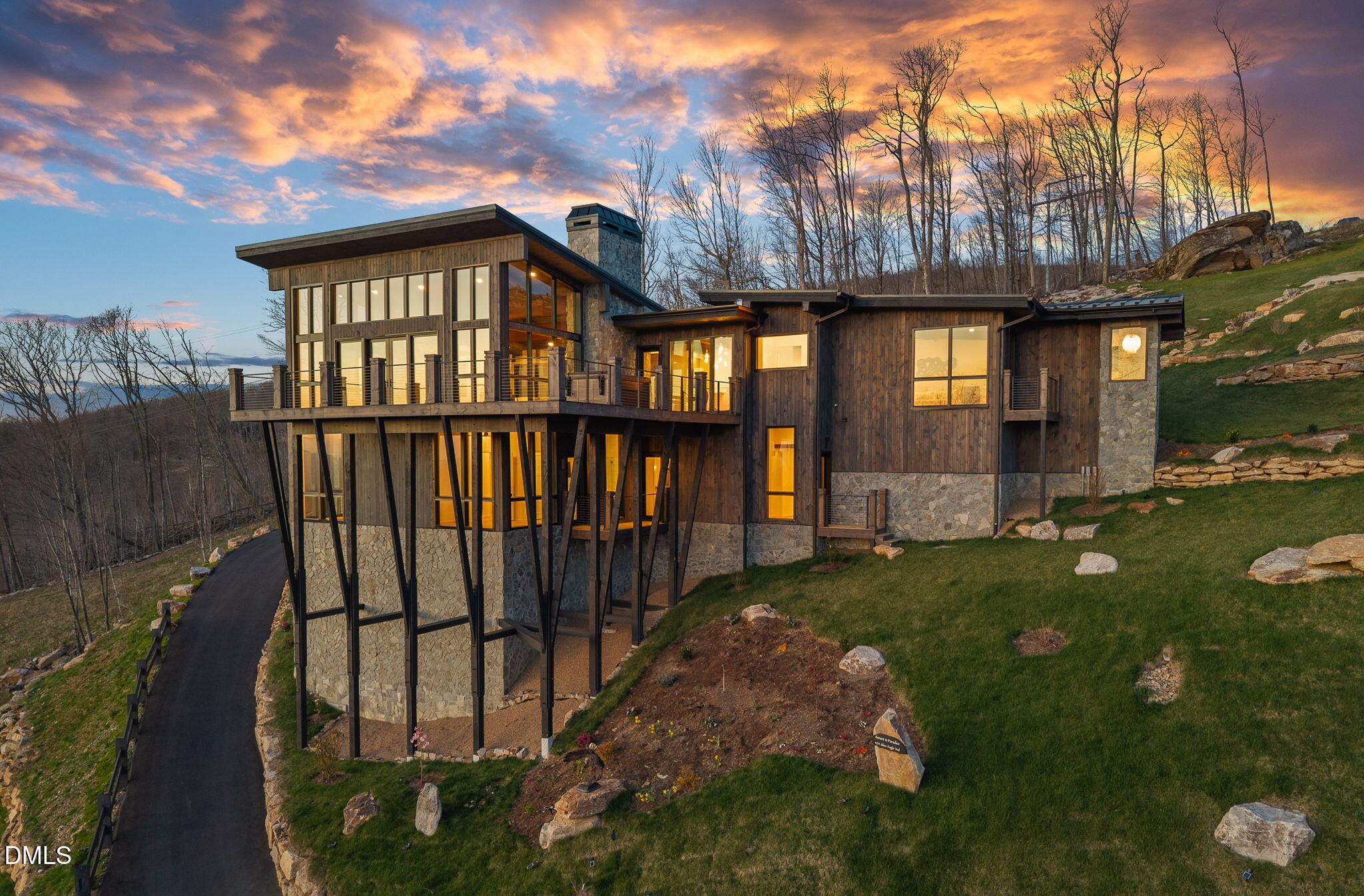 404 Silver Eagle Trail