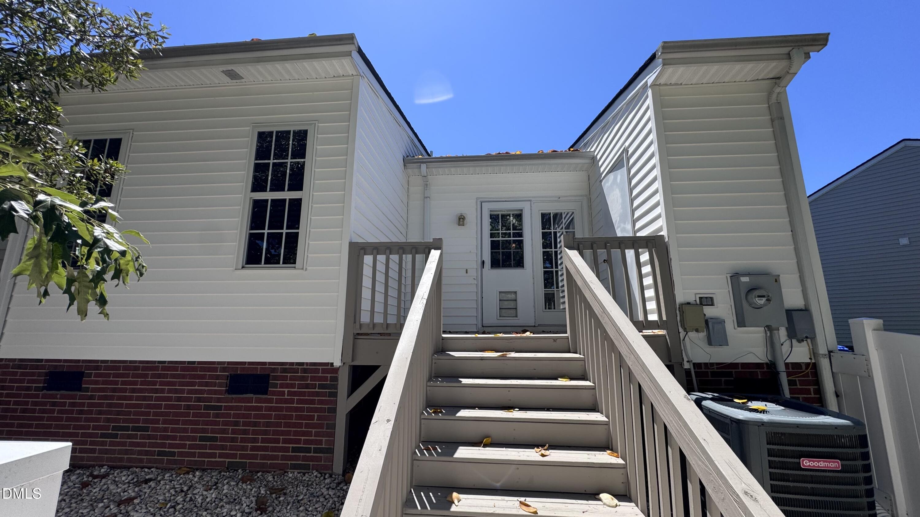 1732 Stroll Circle