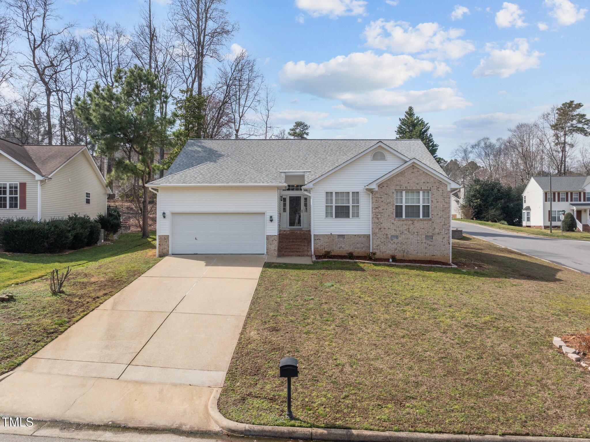 100 W Acres Crescent