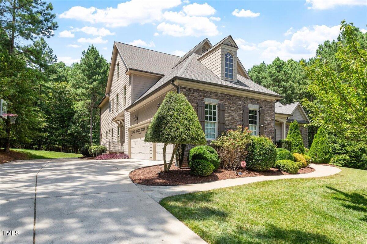 124 Dartmoor Lane