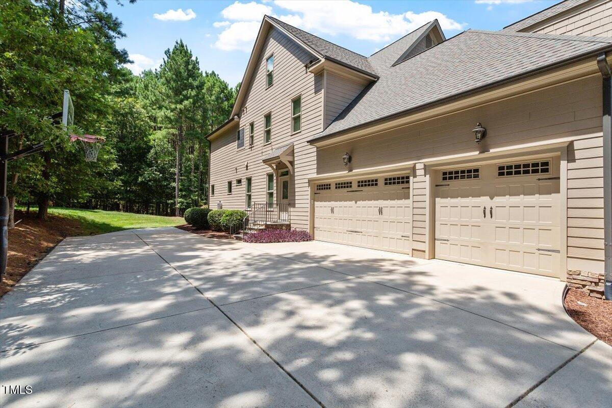 124 Dartmoor Lane