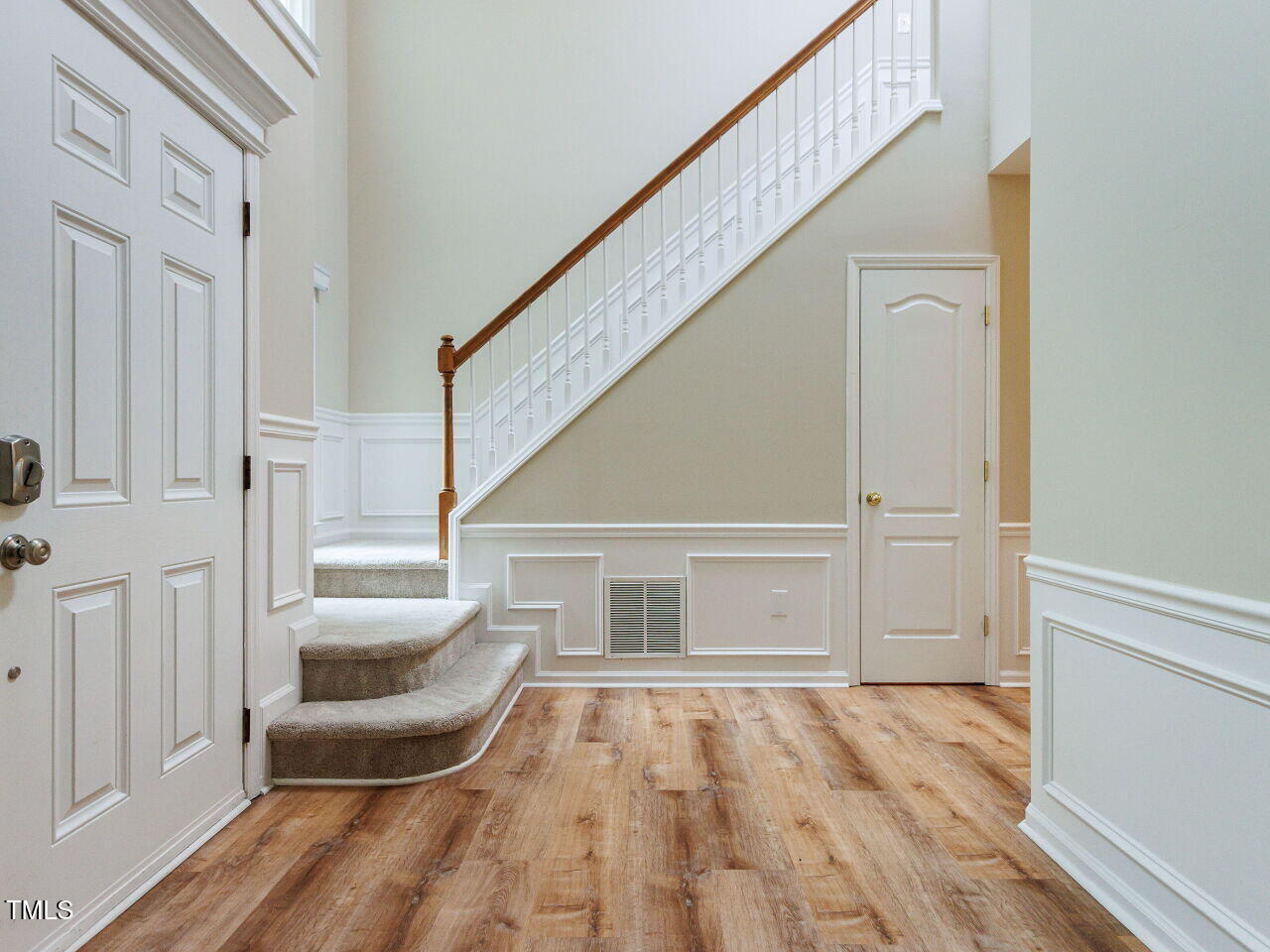 105 Pellinore Court