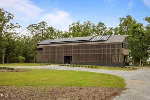 4725 Creeks Junction Road Blounts Creek NC 27814