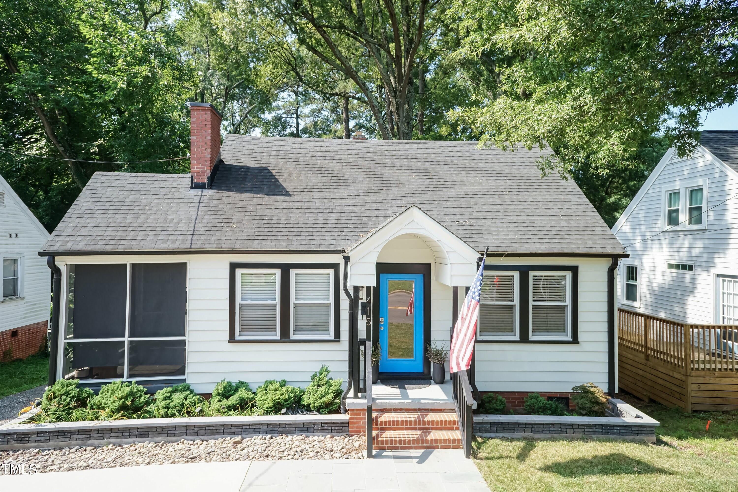 415 W Carver Street