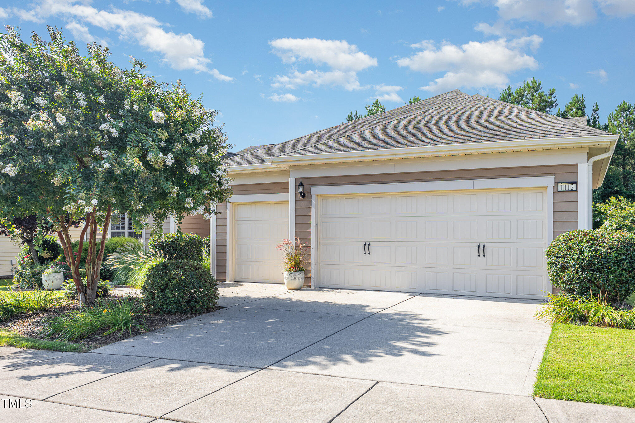1112 Hooper Place