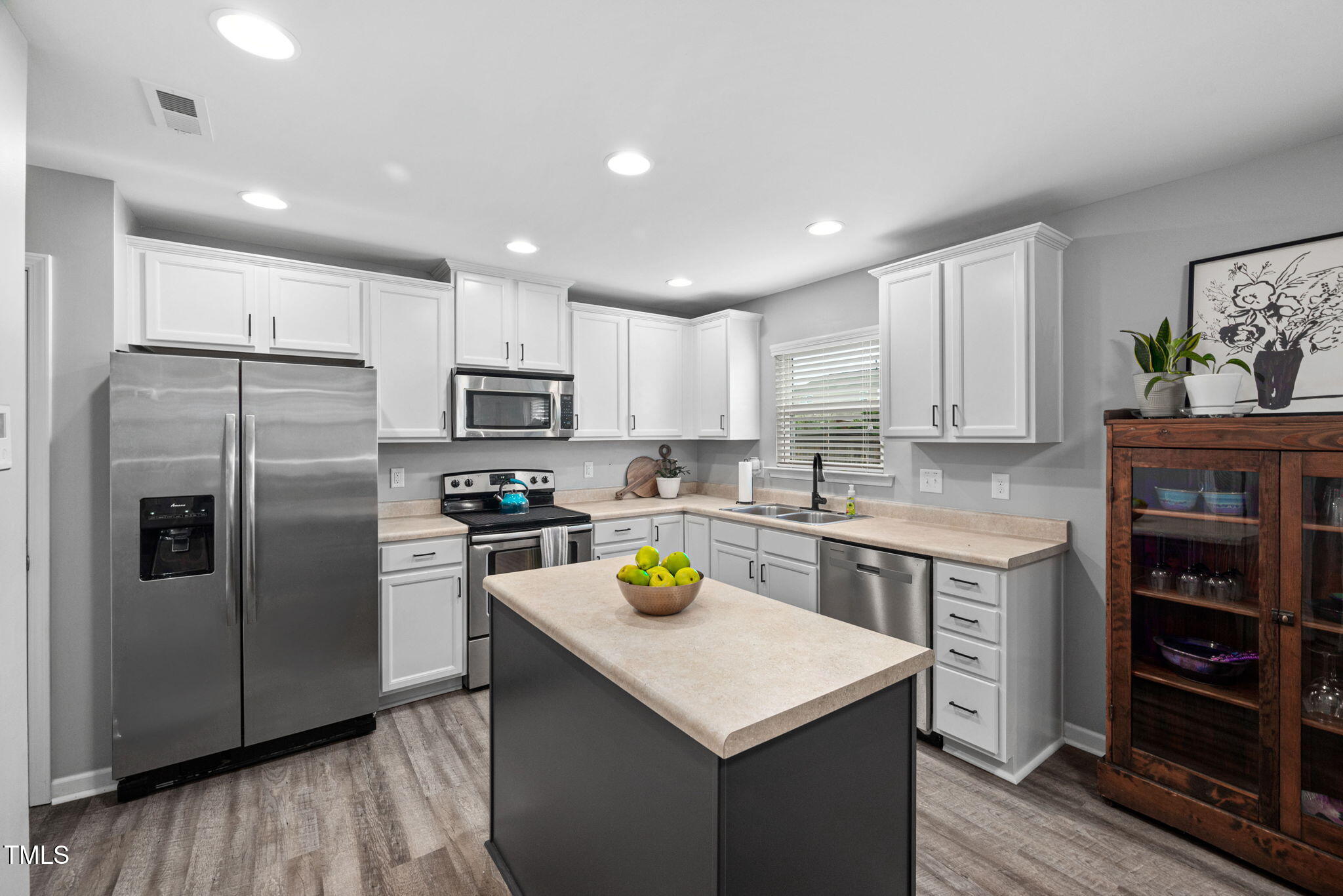 2604 Fortrose Lane