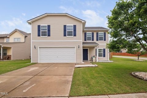 2604 Fortrose Lane Fuquay Varina NC 27526