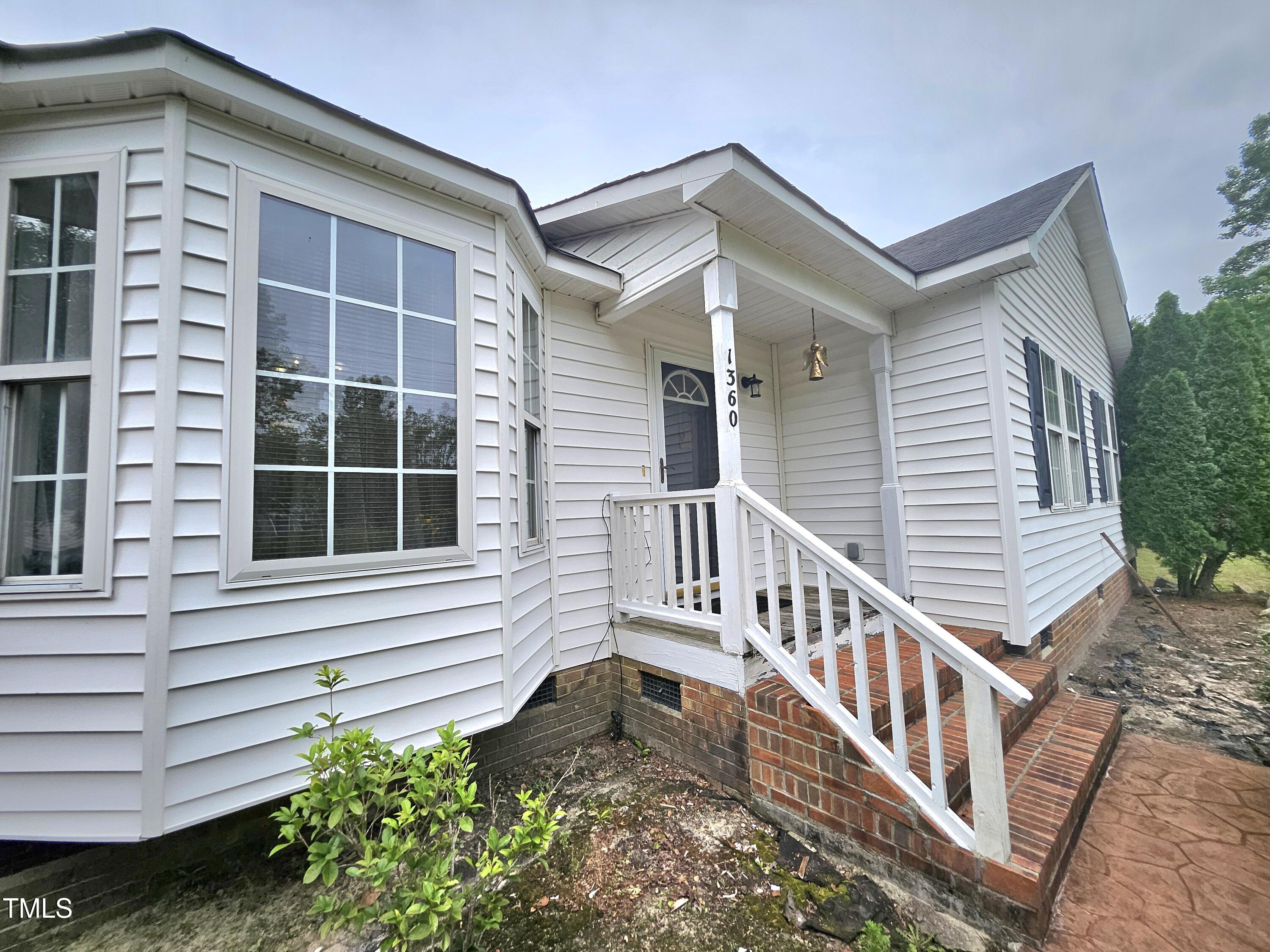 1360 Honeycutt Road