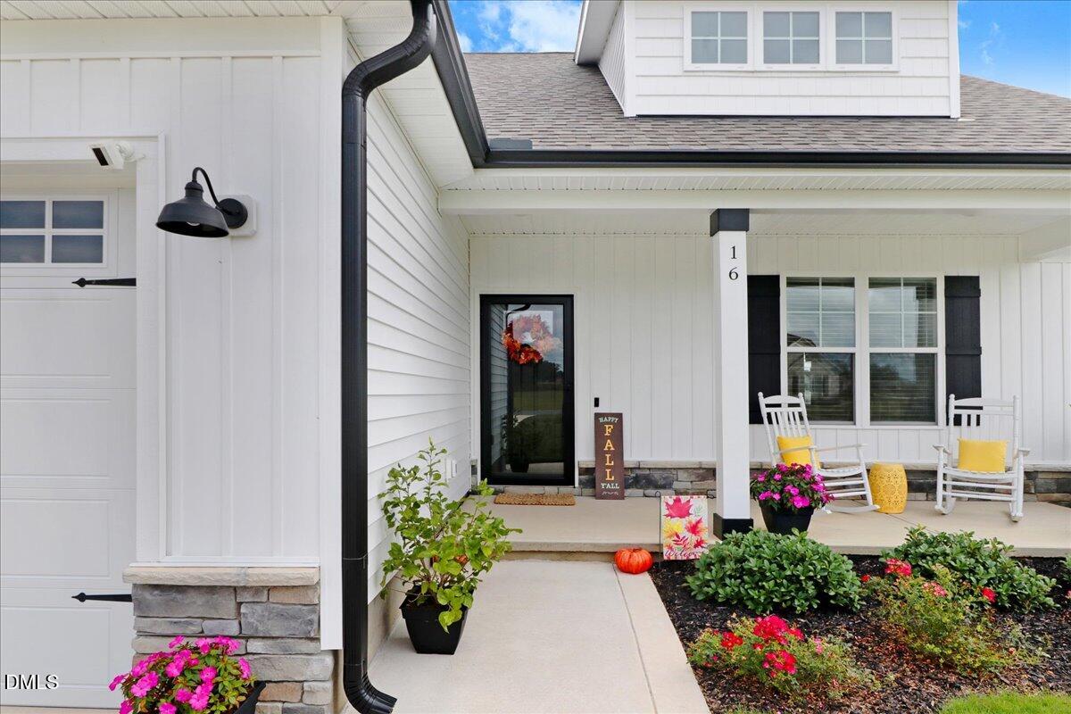 16 Tanseyleaf Drive