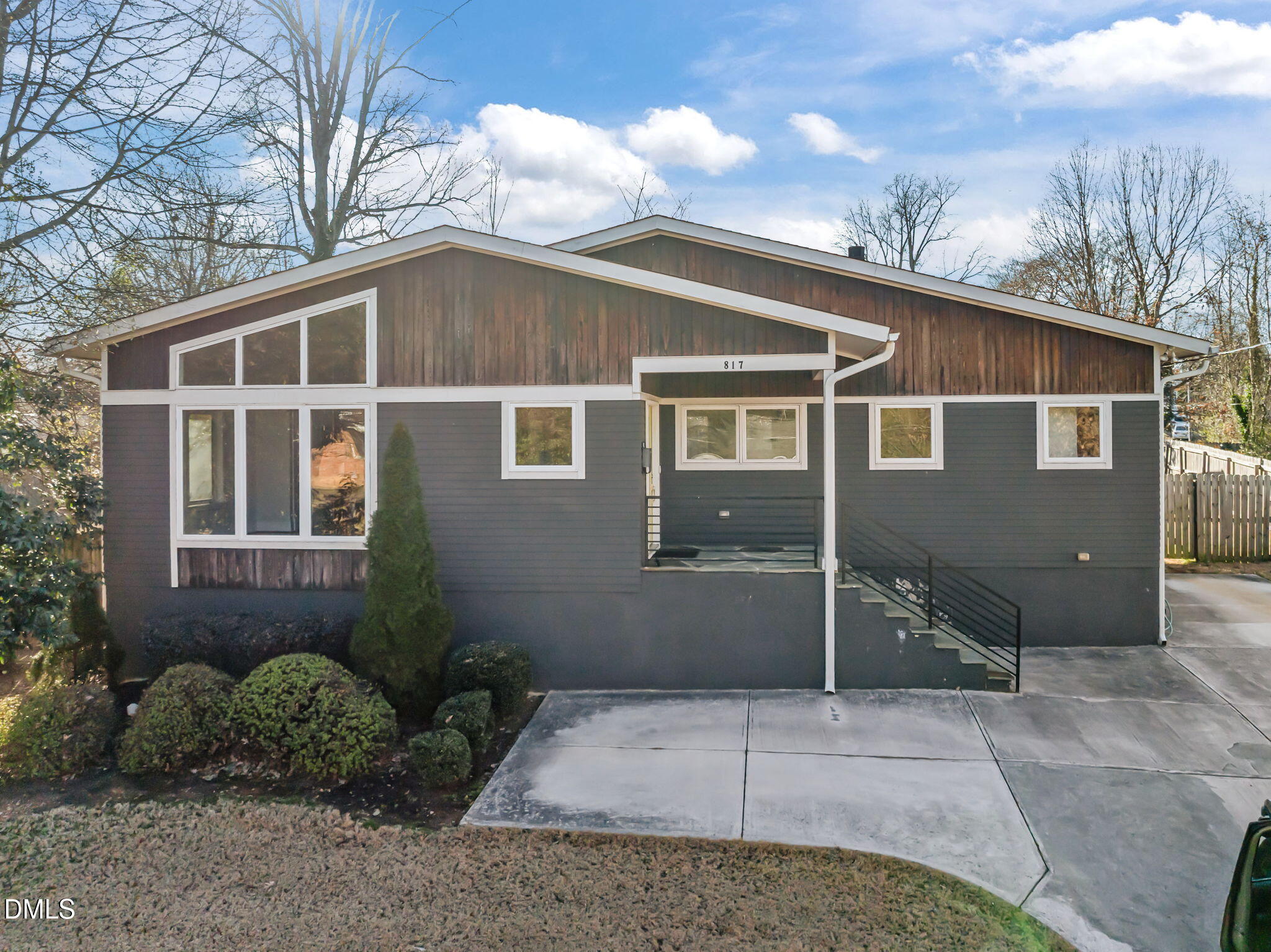 817 N King Charles Road