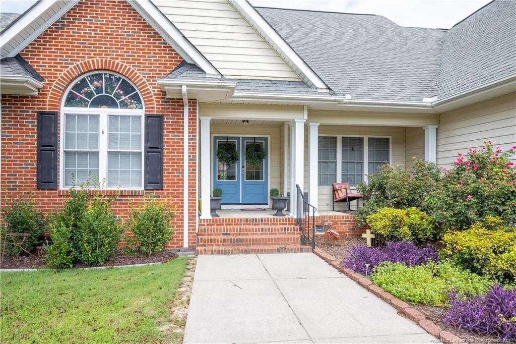 165 Pinecroft Drive