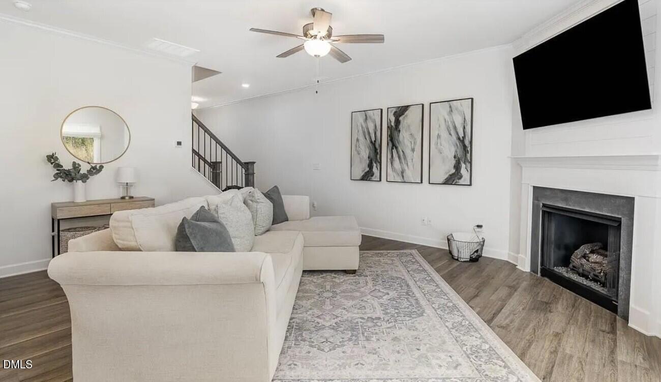 212 Bridge Point Drive