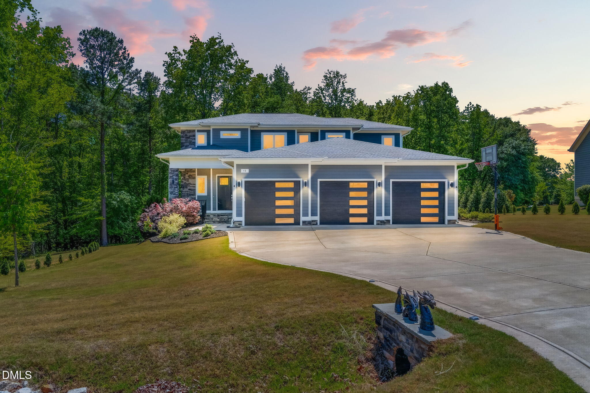 58 Arrezzo Drive