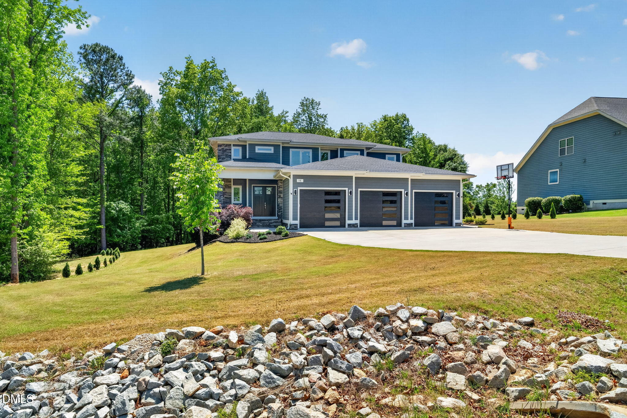 58 Arrezzo Drive
